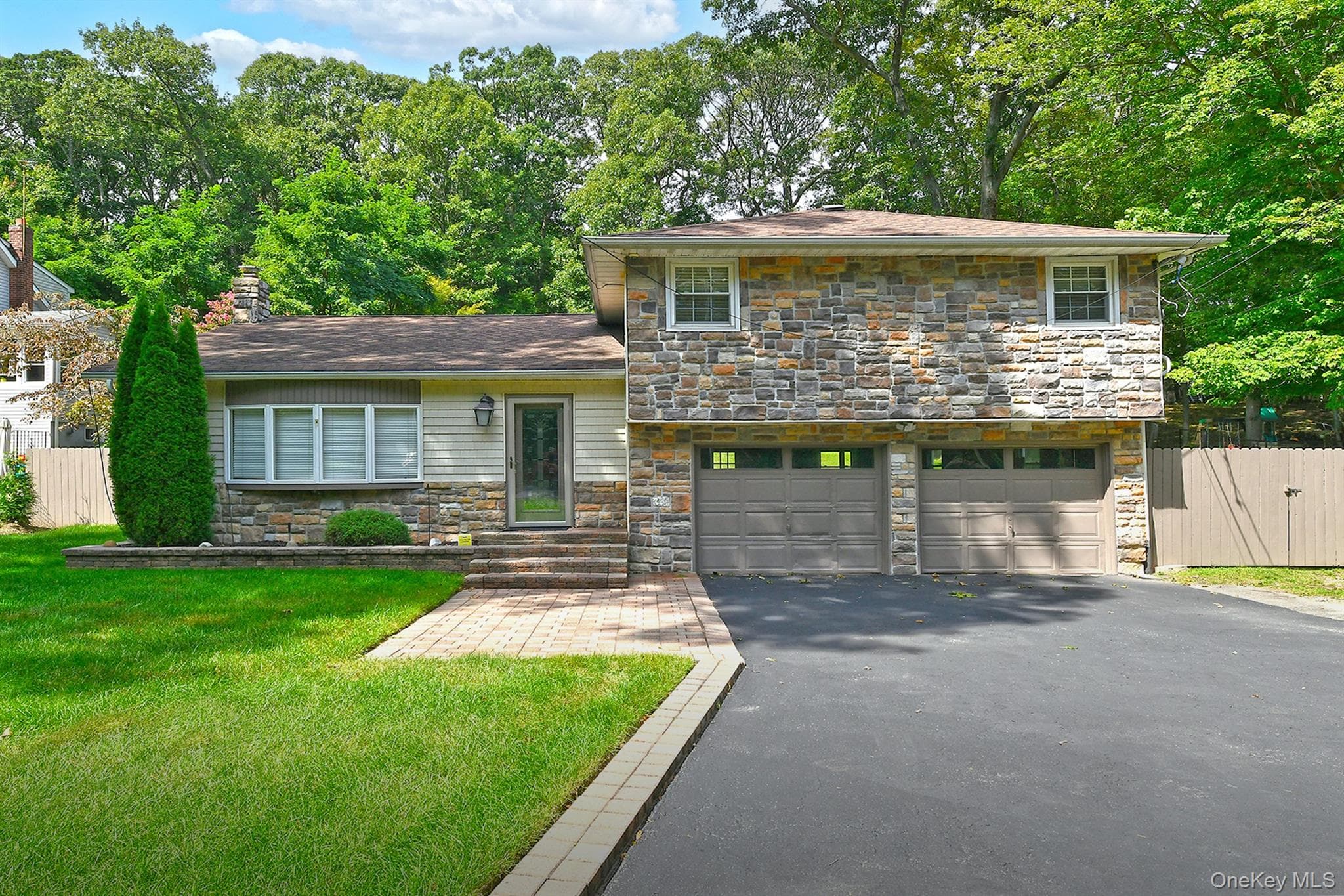 150 Hallock Landing Road, Rocky Point