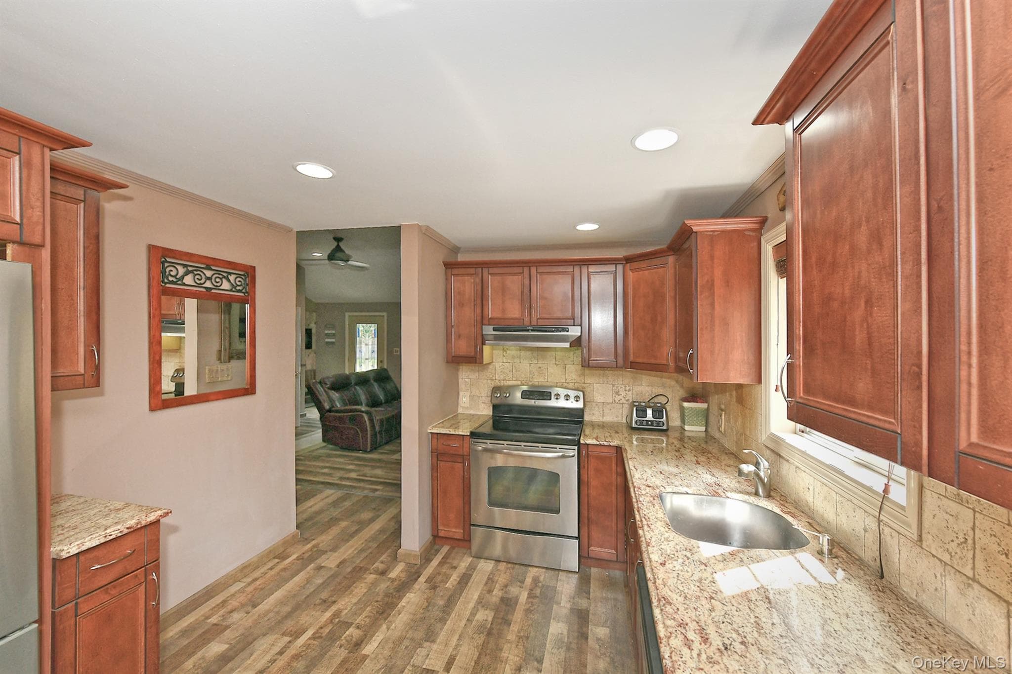 150 Hallock Landing Road thumbnail 14