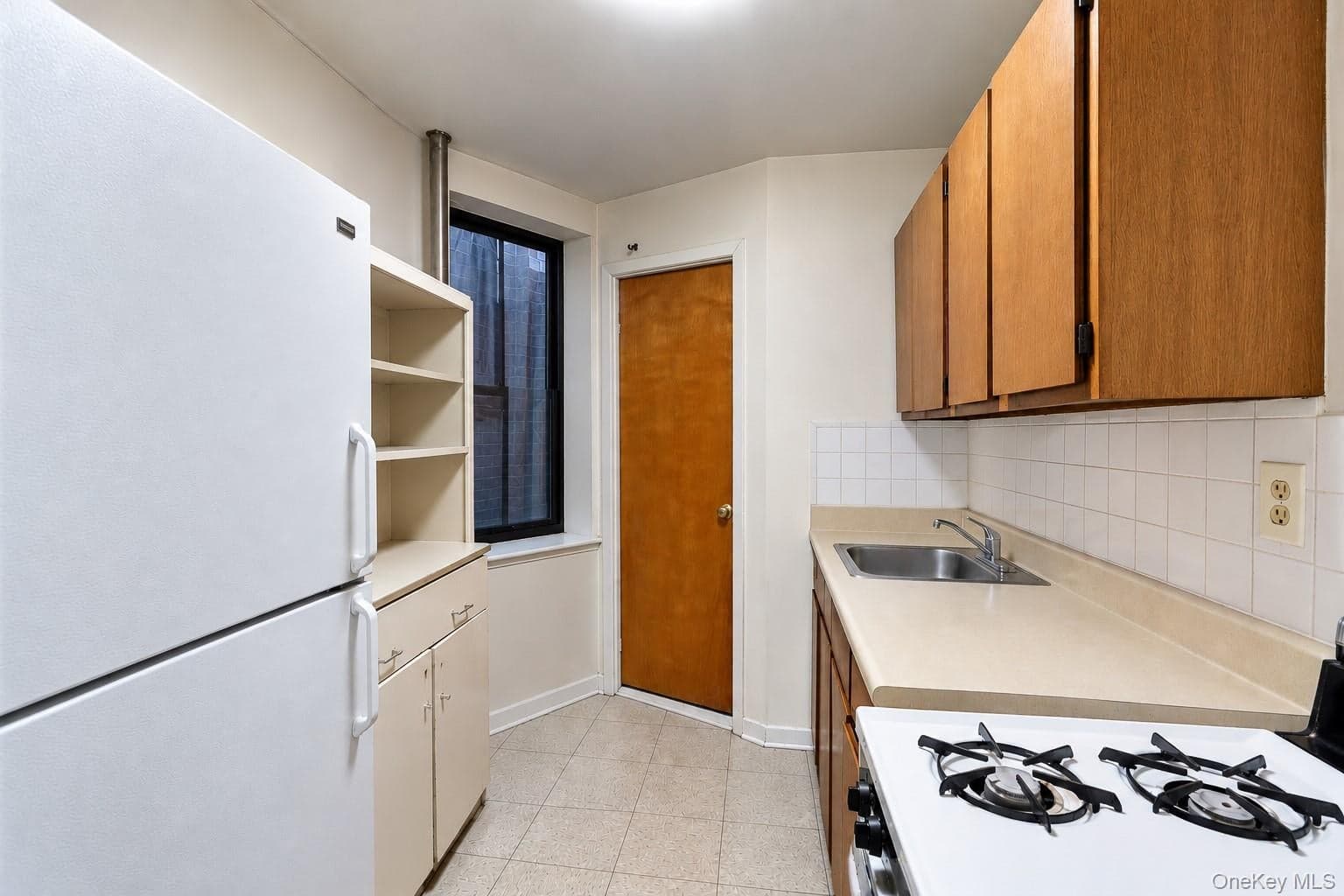 153 West 106th Street ST Unit: 3B thumbnail 3