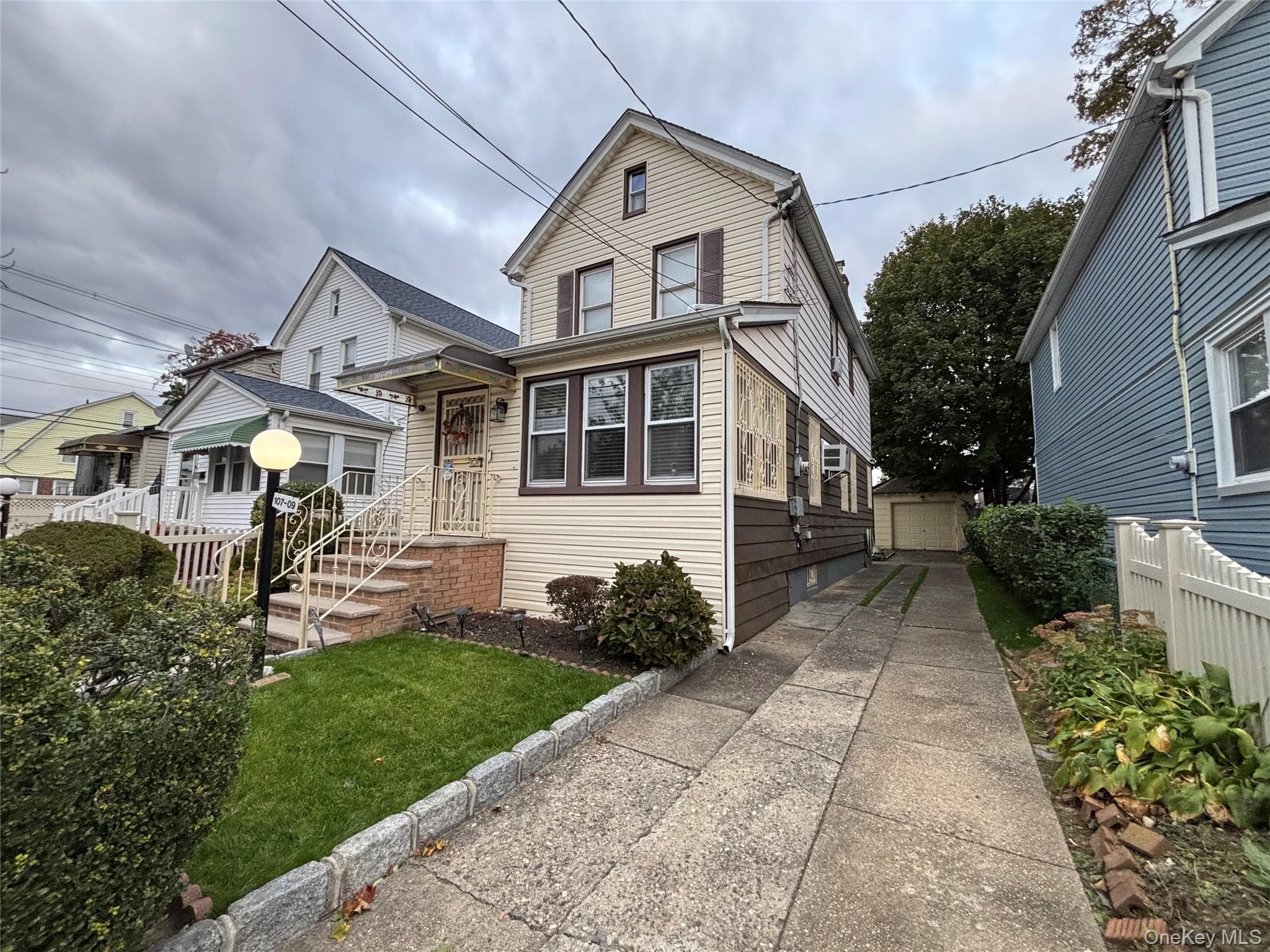 107-09 221st Street thumbnail 3