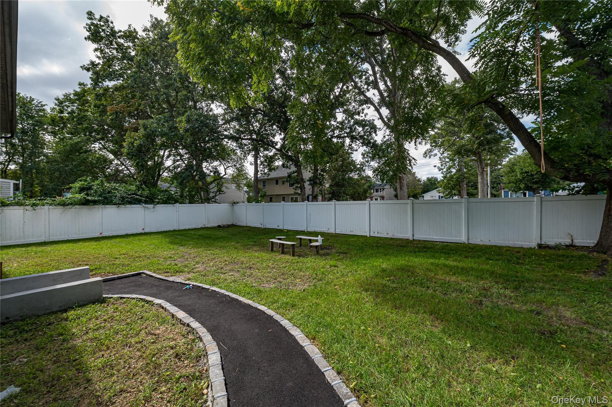84 N 17th Street thumbnail 23