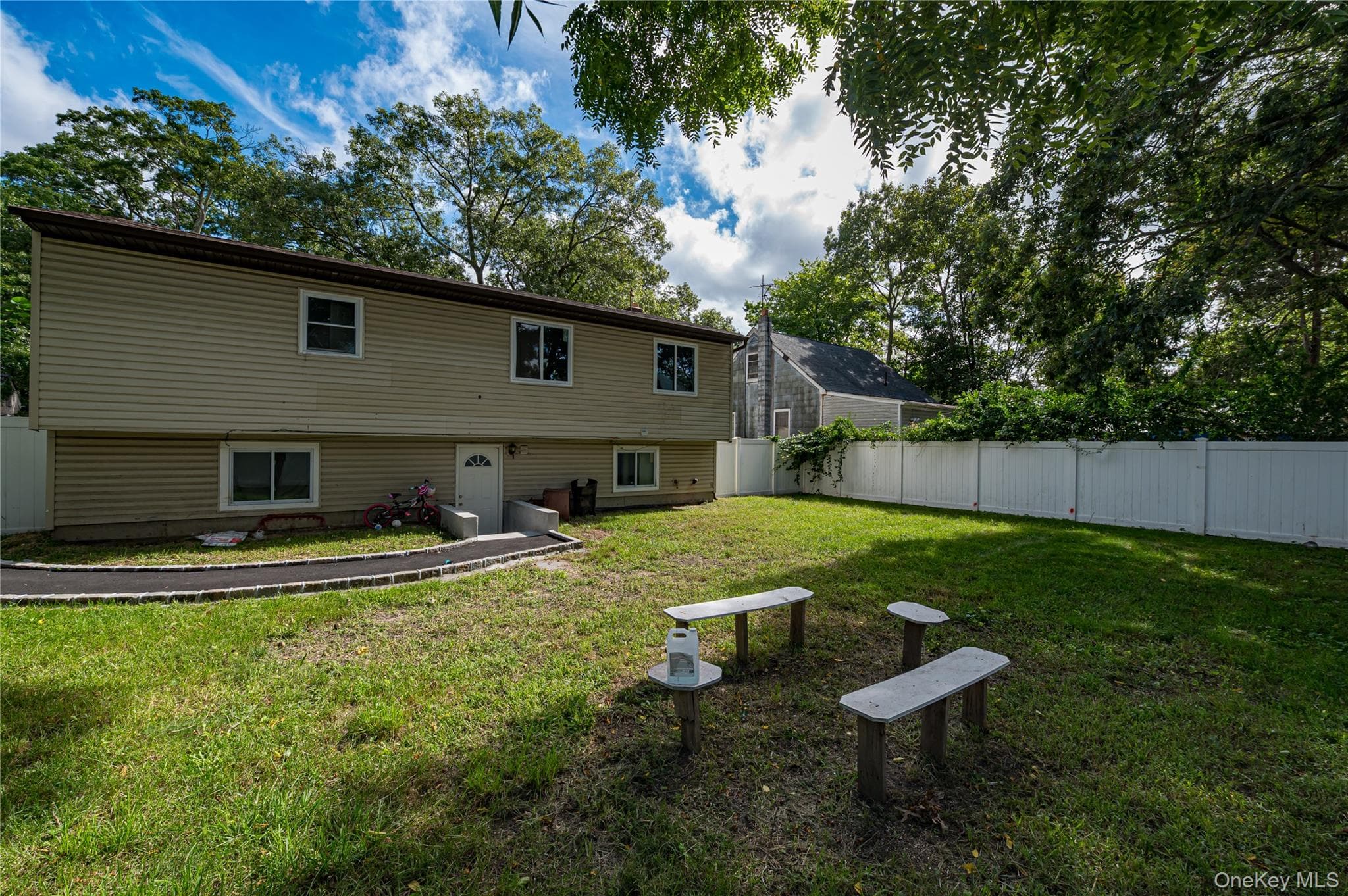 84 N 17th Street thumbnail 20