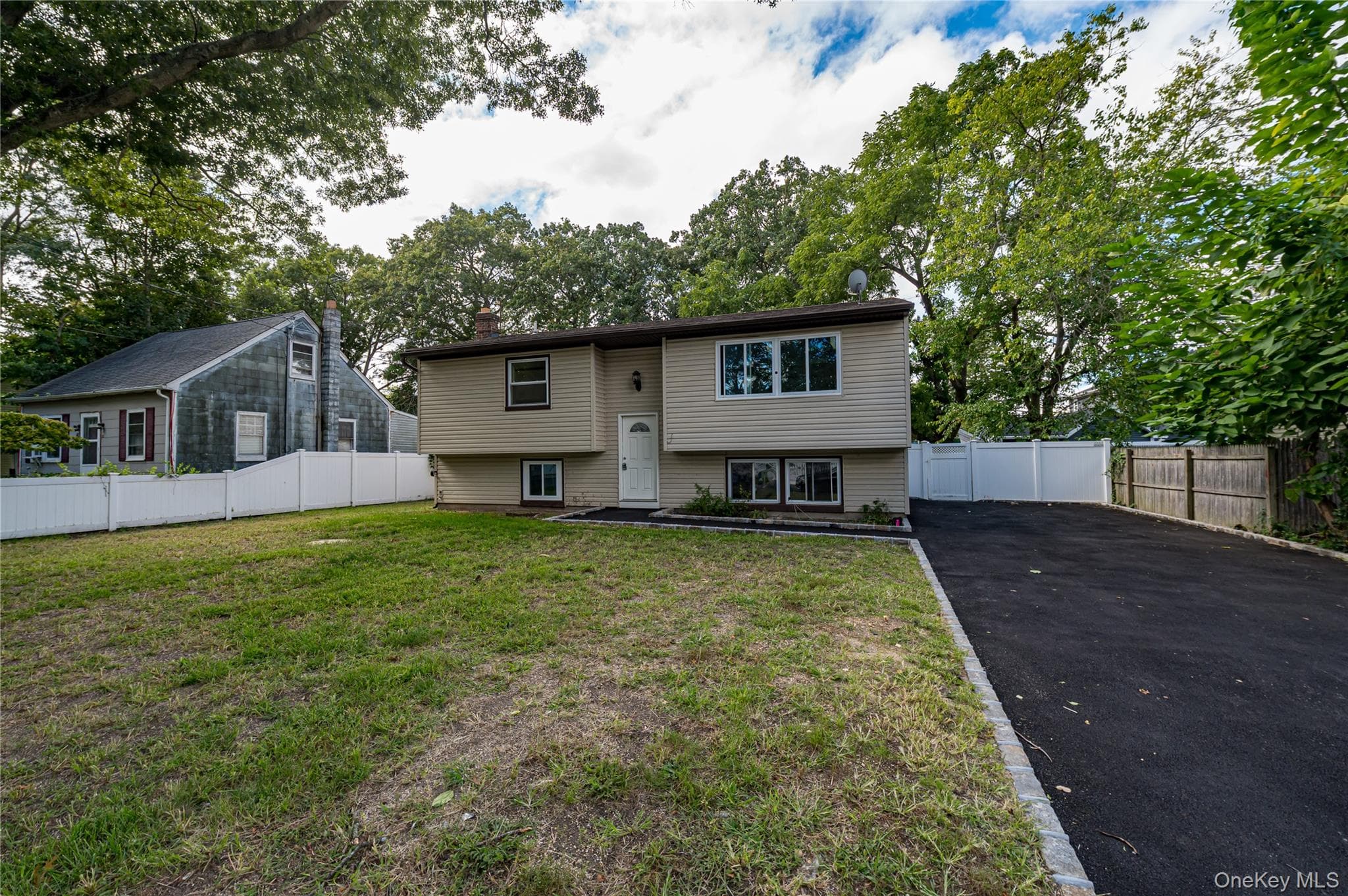 84 N 17th Street thumbnail 2