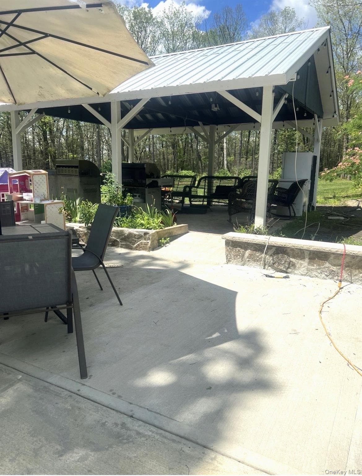 107 Pine Hill Road thumbnail 13