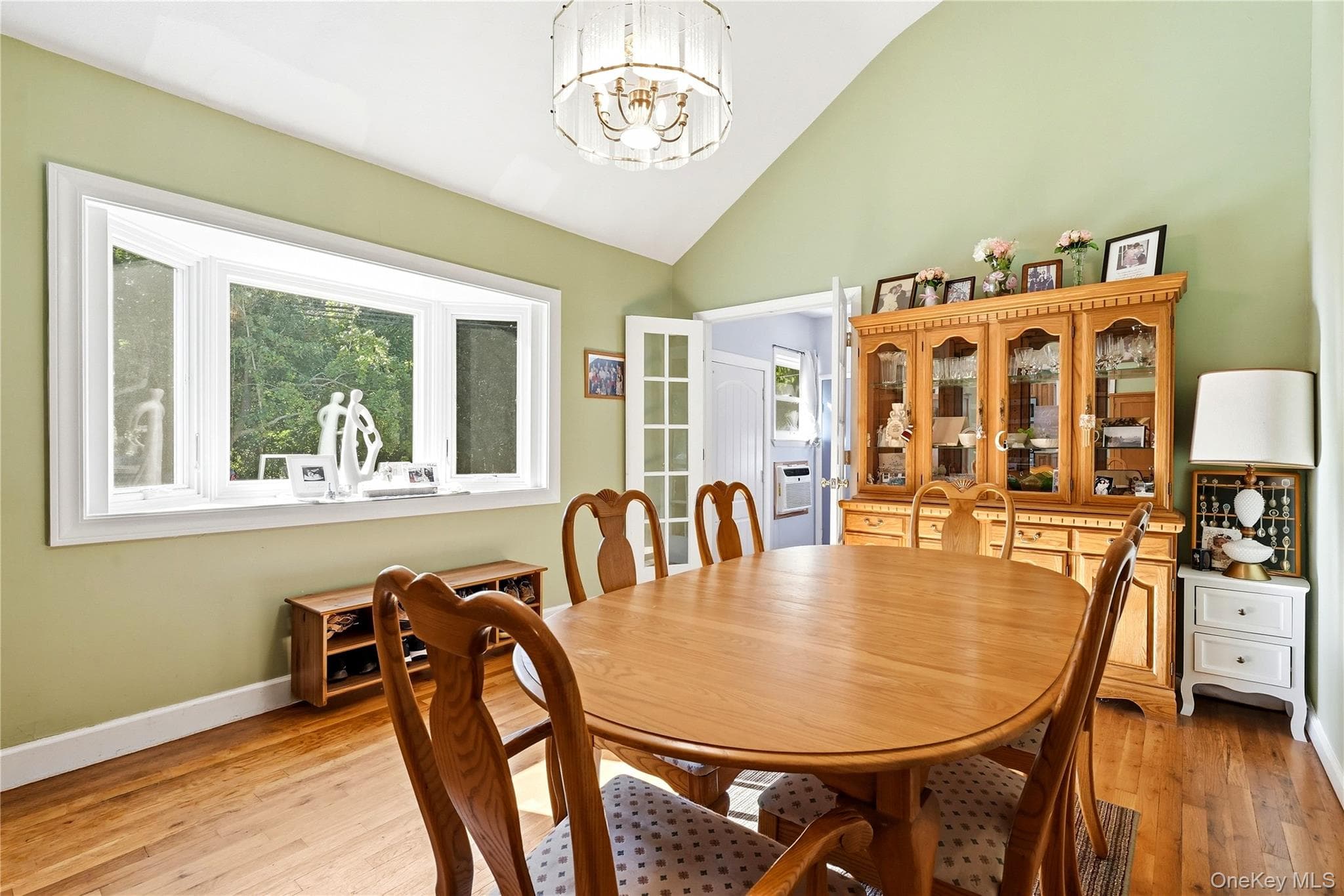 66 Champlain Street thumbnail 8