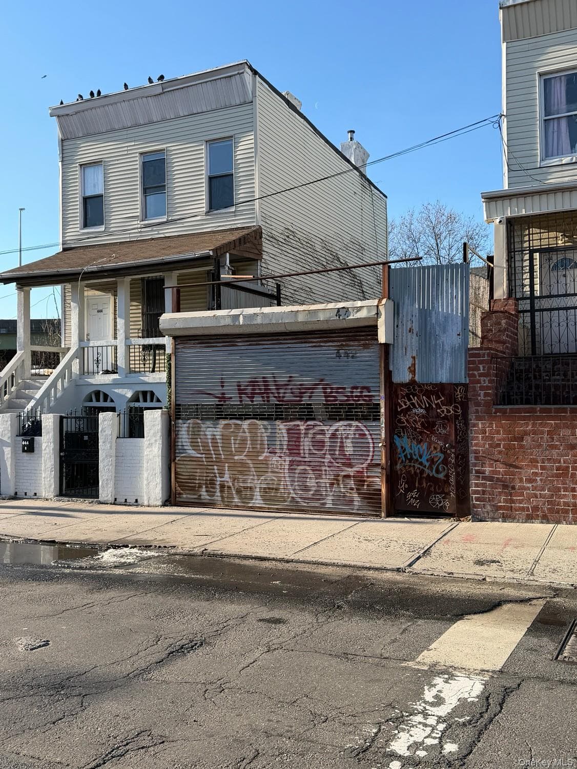 442 E 175th Street thumbnail 3