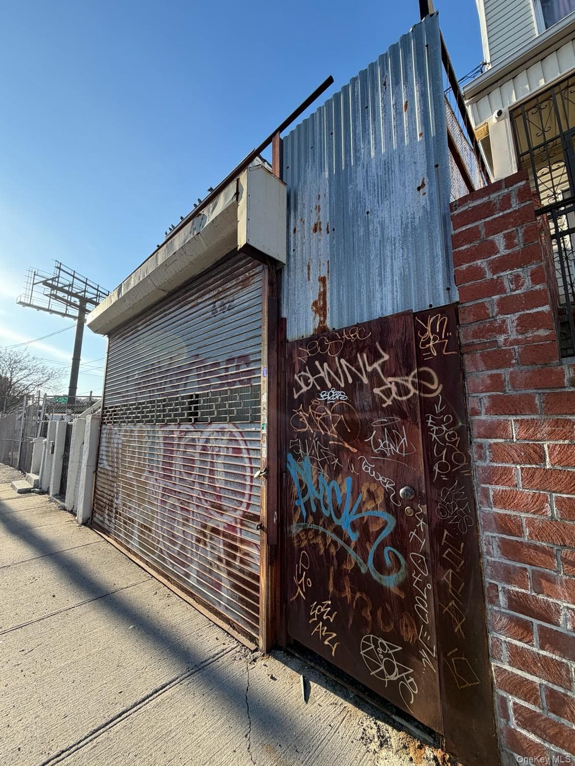 442 E 175th Street thumbnail 4