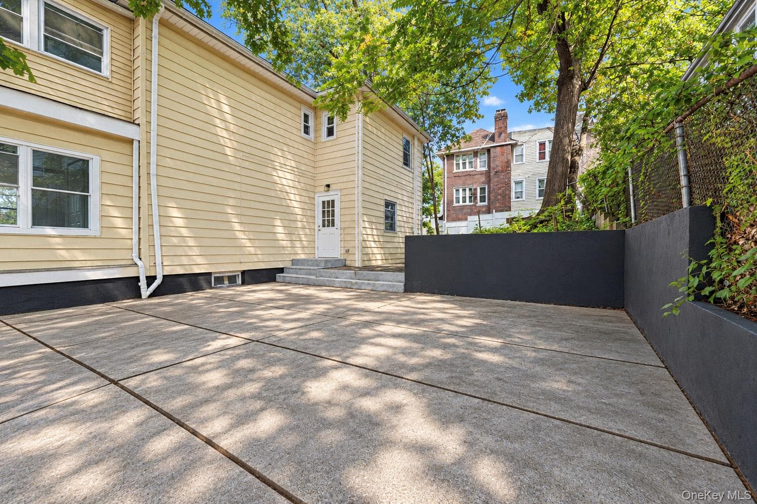125 Caryl Avenue thumbnail 18