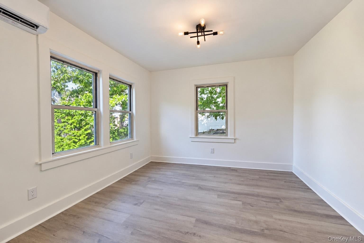 125 Caryl Avenue thumbnail 6