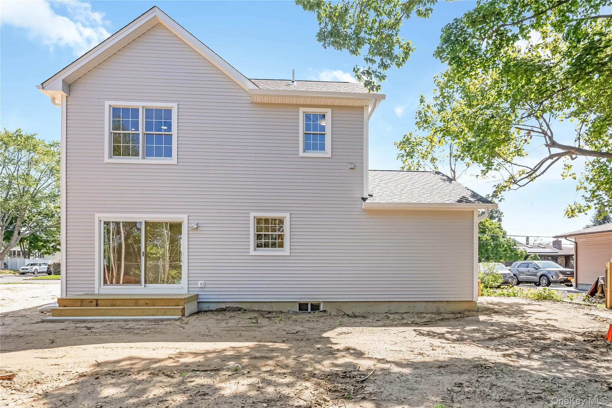 510 Bayport Avenue thumbnail 32