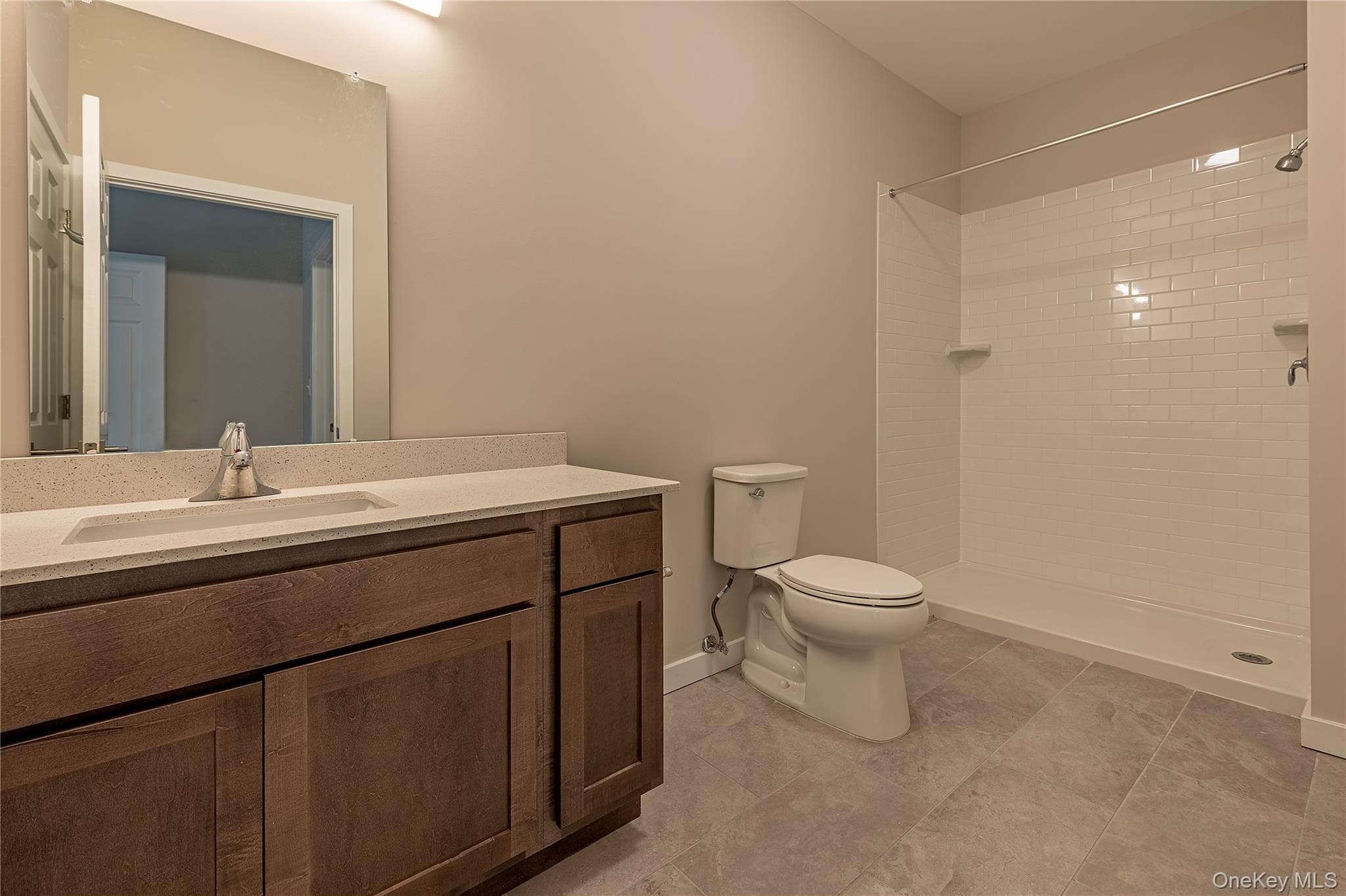 87 N Chestnut Street Unit: 214 thumbnail 6