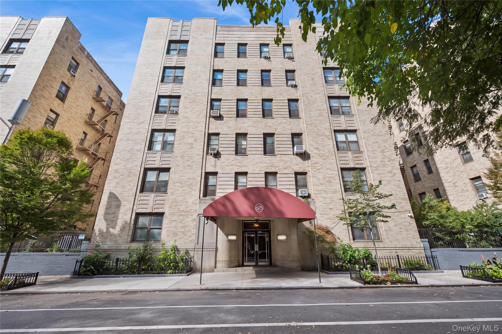 675 Walton Avenue Unit: 3M thumbnail 7