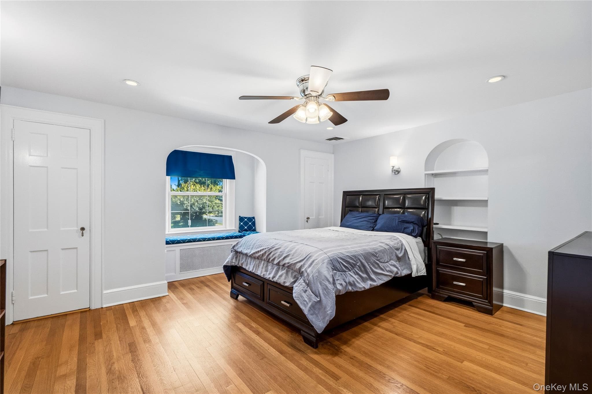 22 Nassau Boulevard thumbnail 26