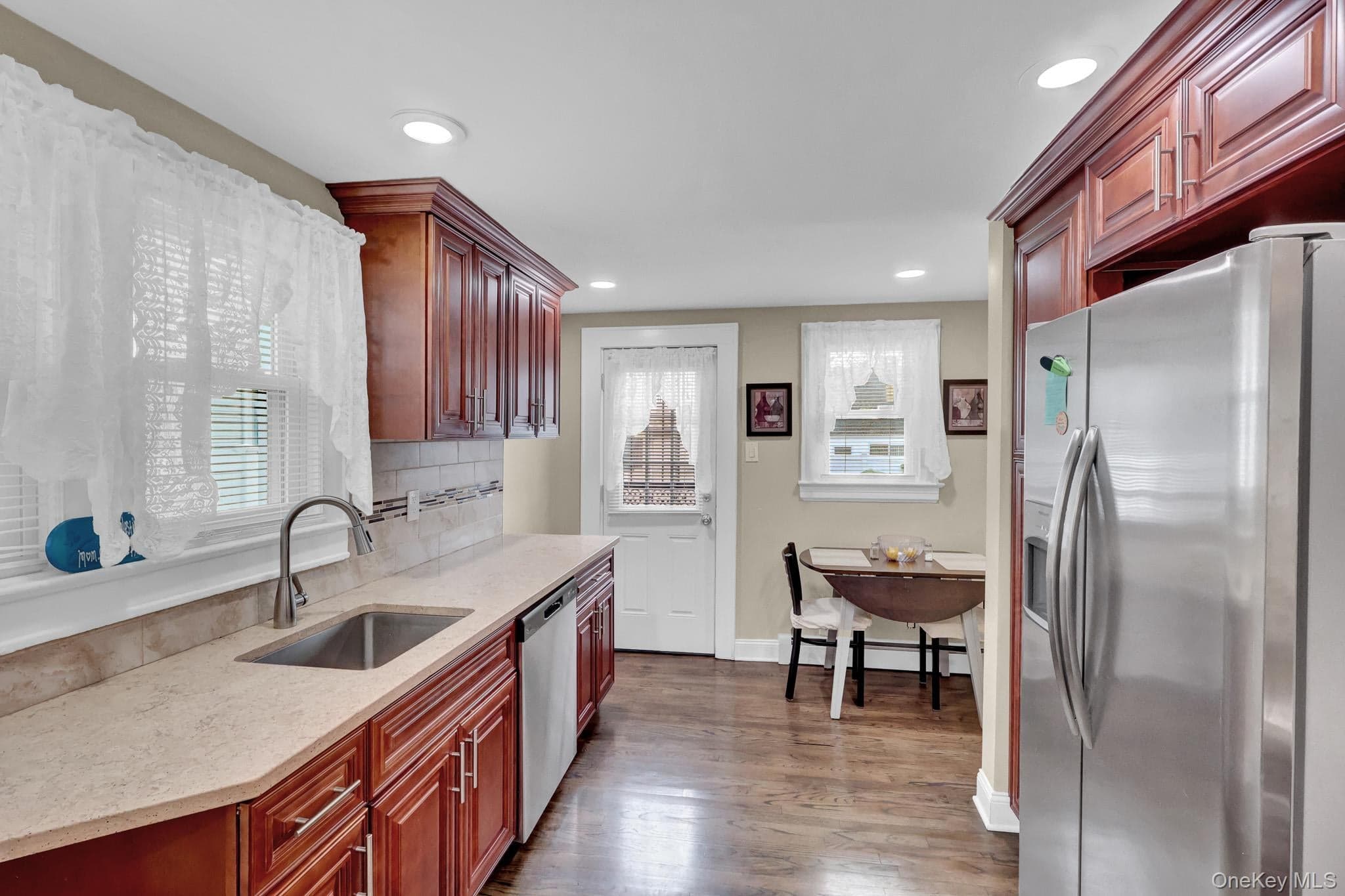 44 Brooks Avenue thumbnail 14