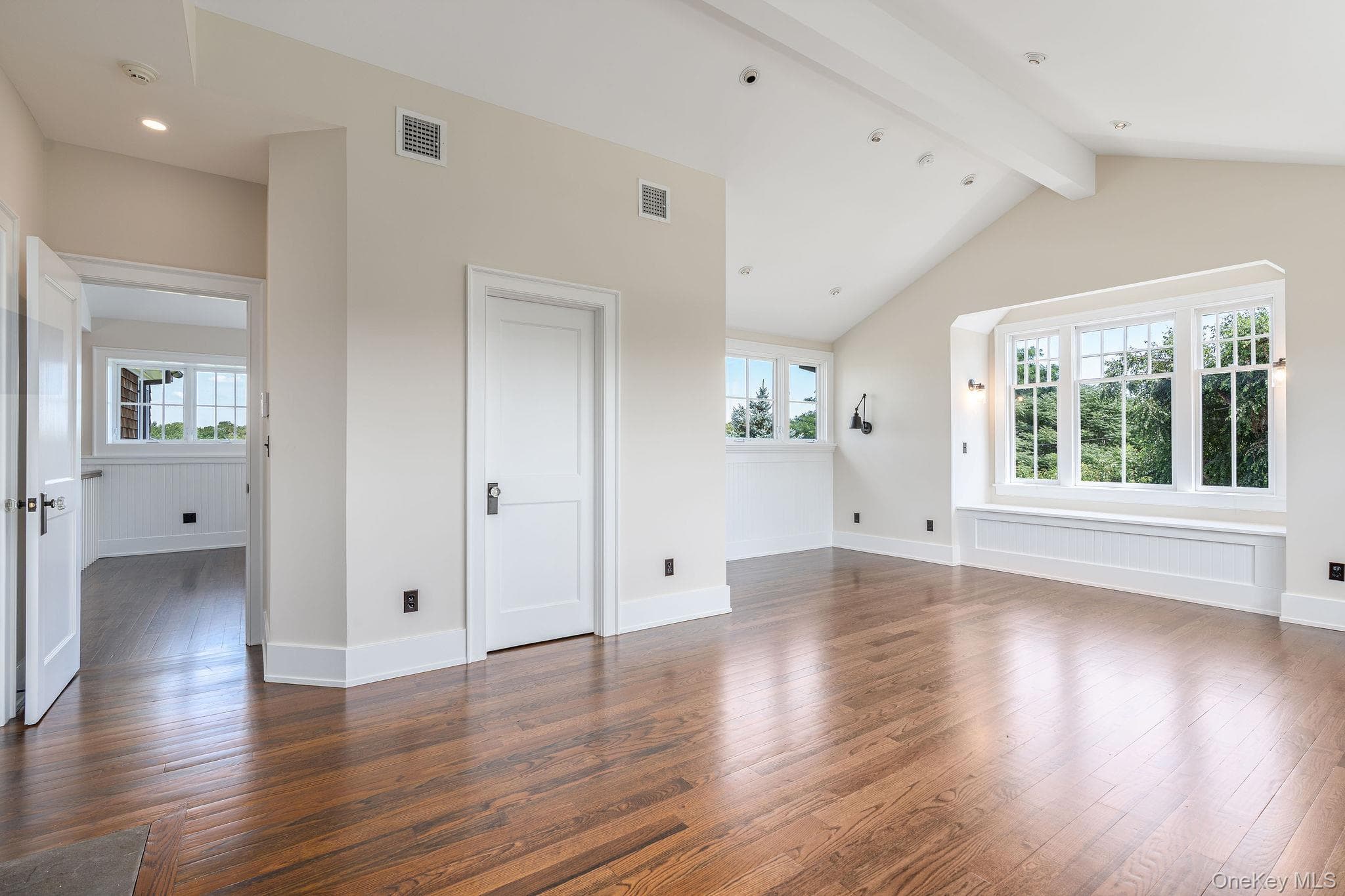 118 Peconic Bay Boulevard thumbnail 18