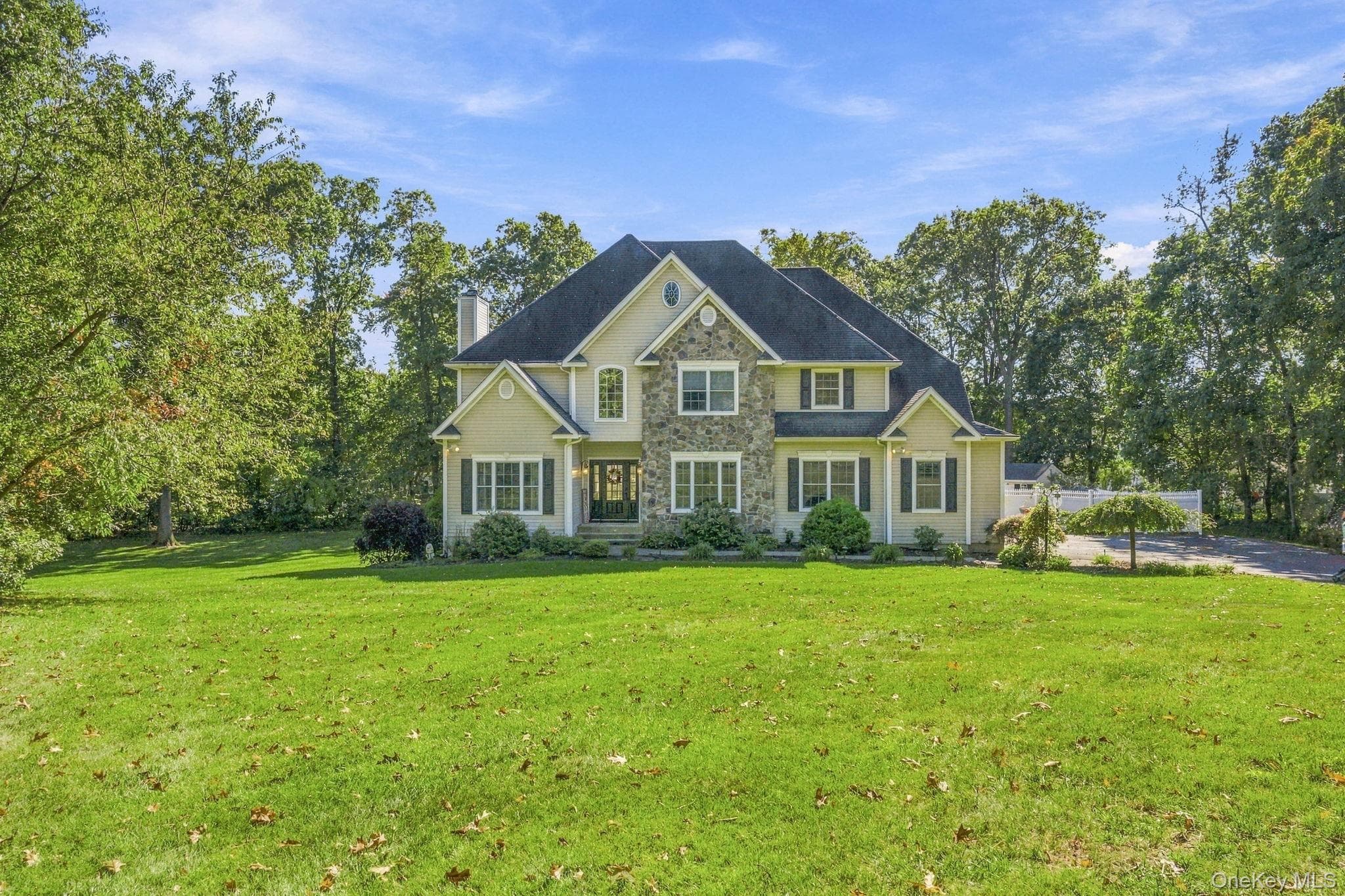 15 E Salem Road, Fishkill