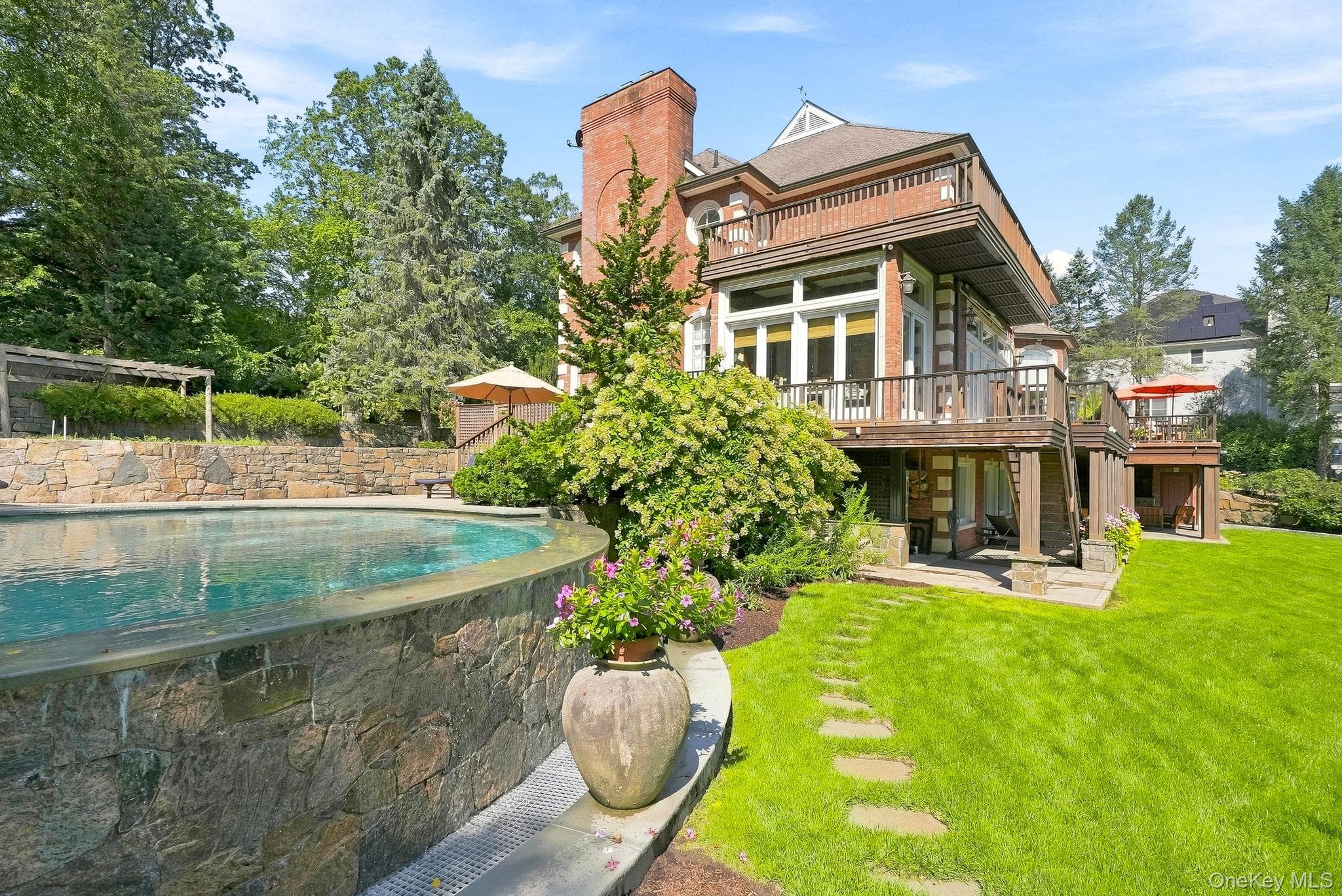 54 Forest Lake Drive thumbnail 39