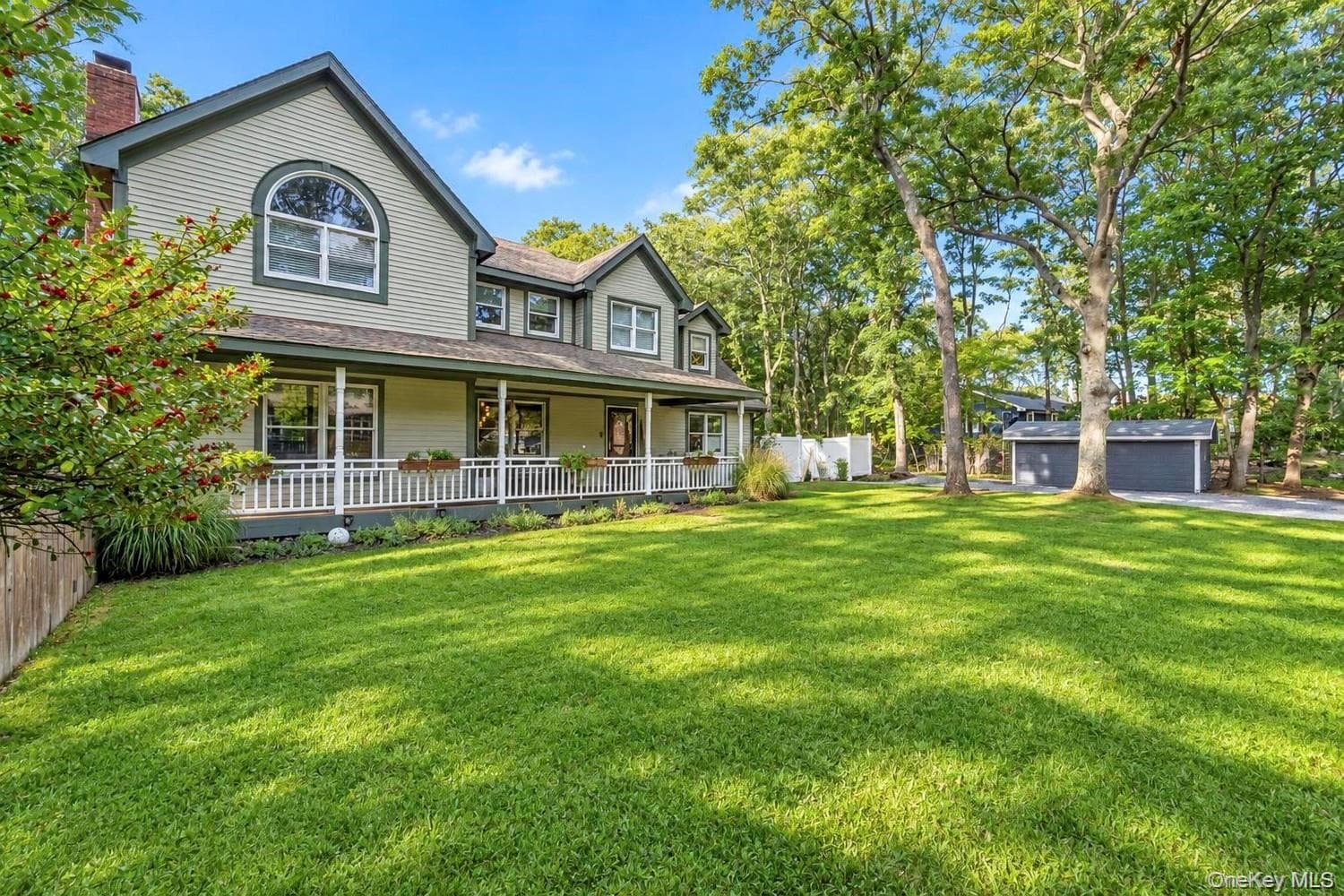 15 Hillcrest Avenue thumbnail 3
