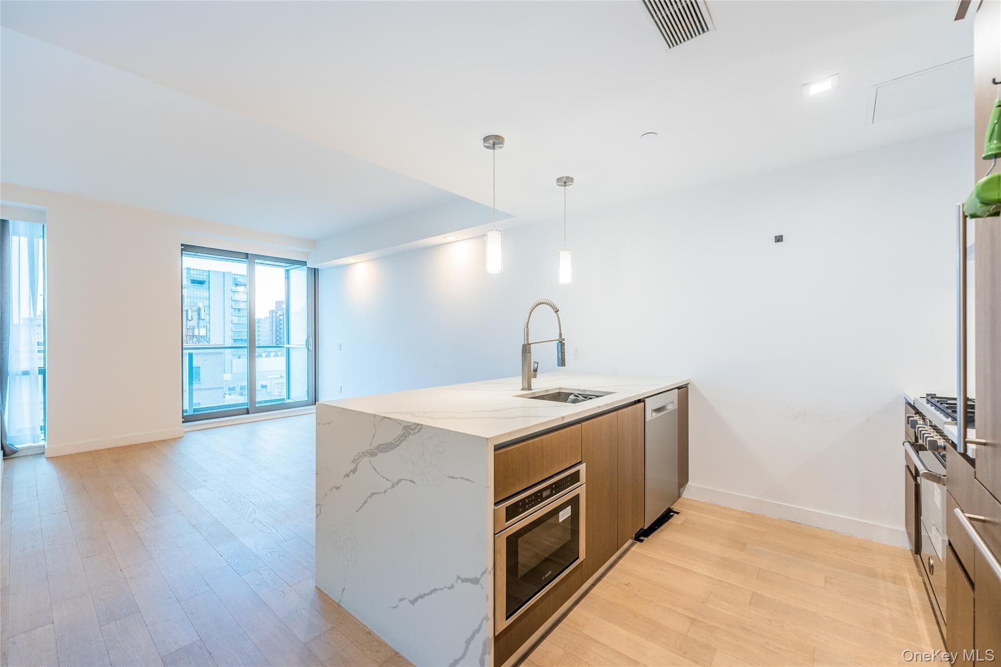 33-66 Farrington Street Unit: 8F photo 1