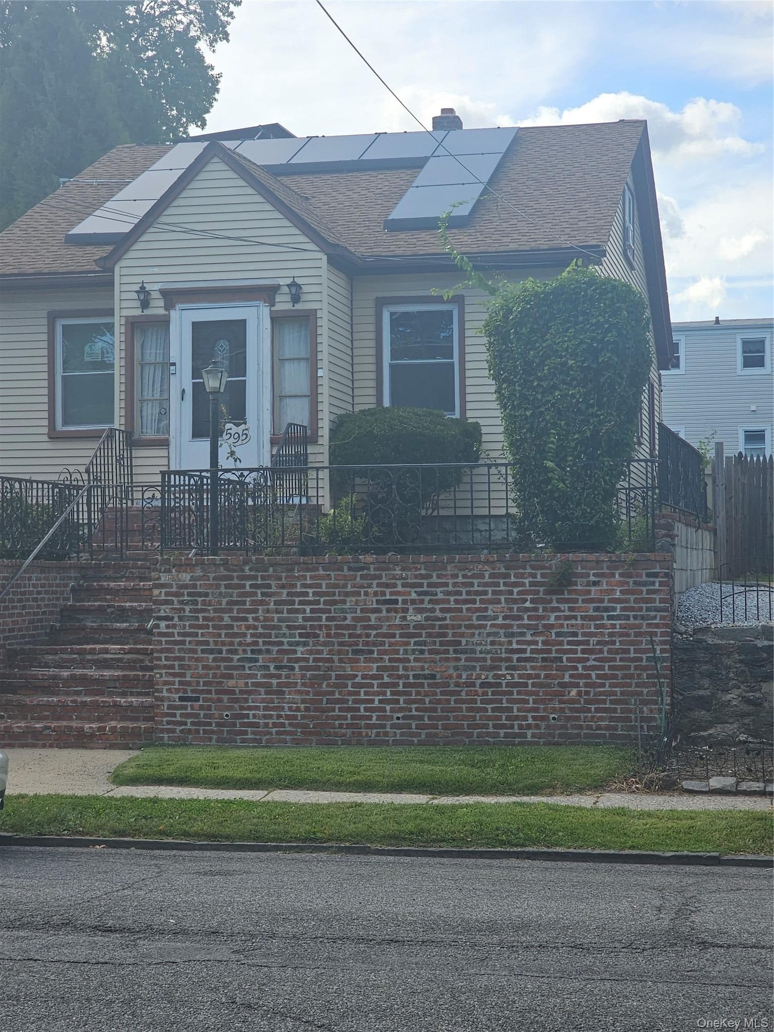 597 Kimball Avenue thumbnail 2