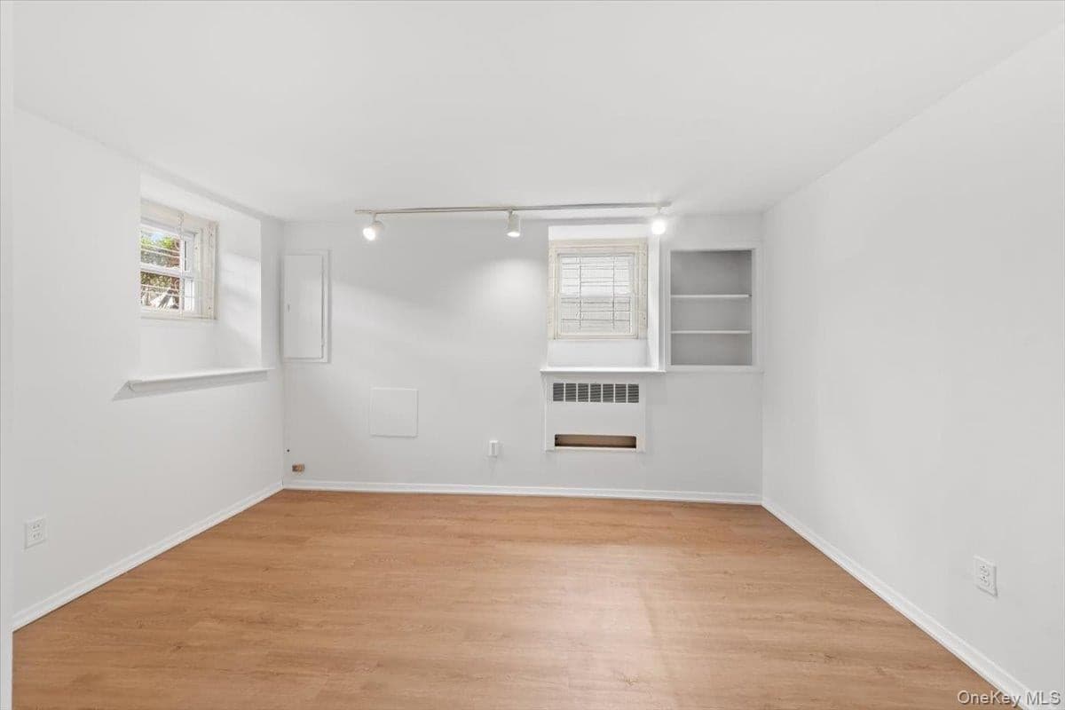 5824 Fieldston Road thumbnail 25