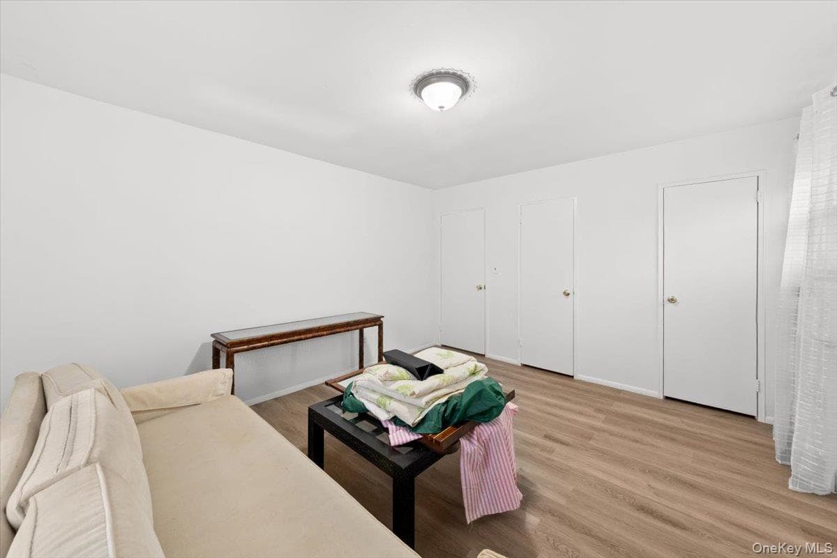 5824 Fieldston Road thumbnail 7