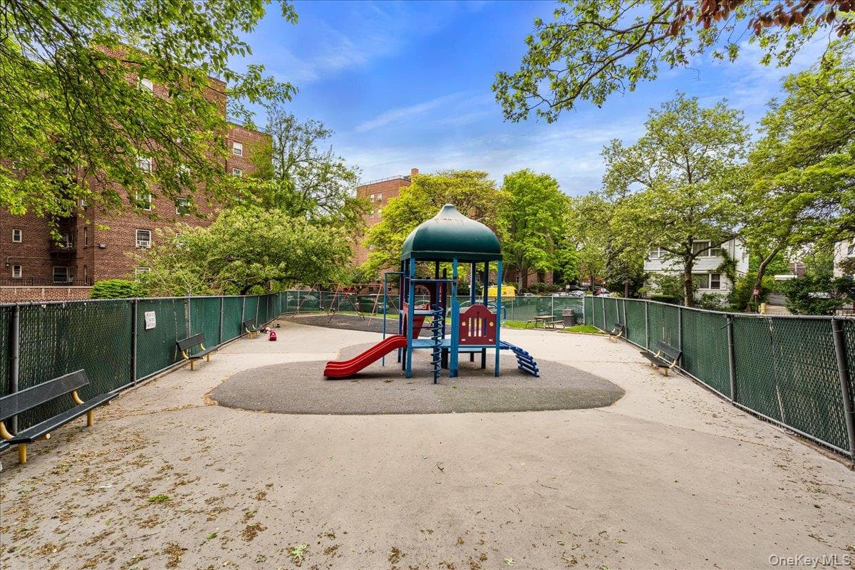 139-15 83rd Avenue Unit: B32 thumbnail 17