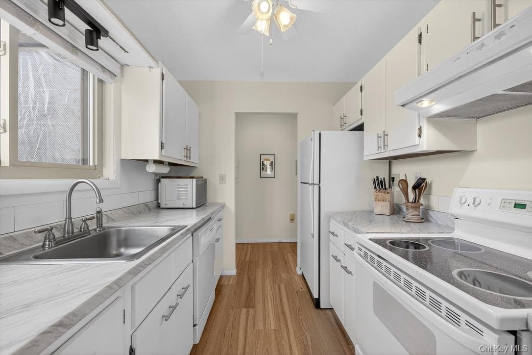 135 Sterling Street Unit: 135 thumbnail 12
