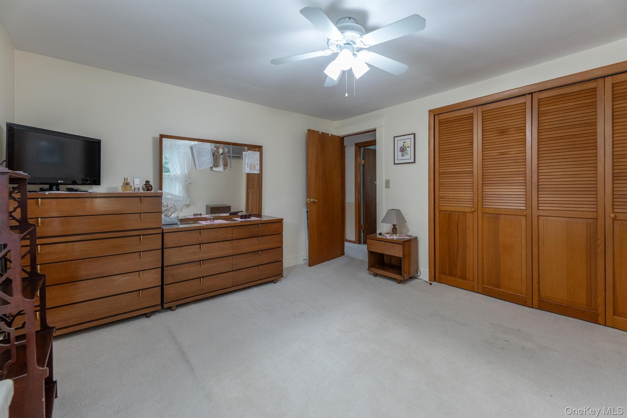284 Clifton Avenue thumbnail 18