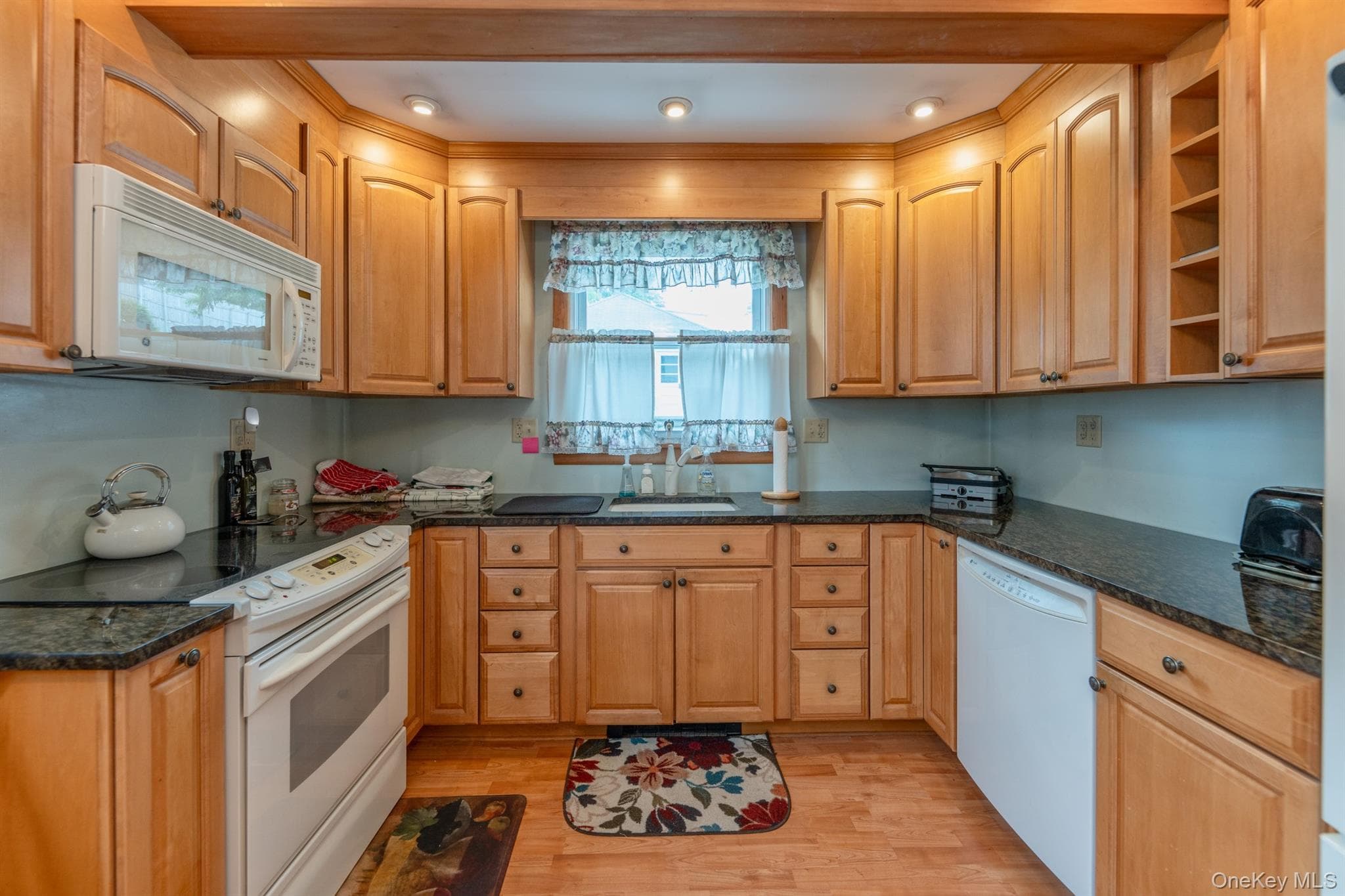 284 Clifton Avenue thumbnail 13