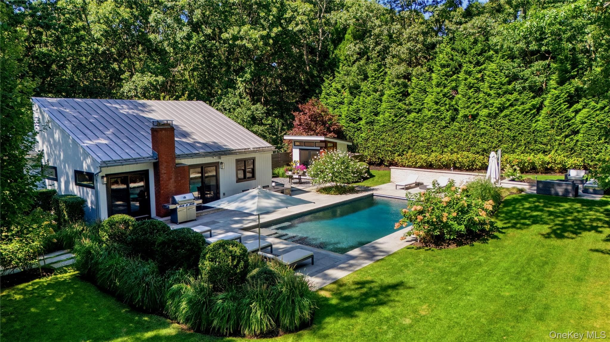 12 Surrey Court thumbnail 28