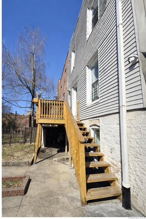 1839 Matthews Avenue thumbnail 2