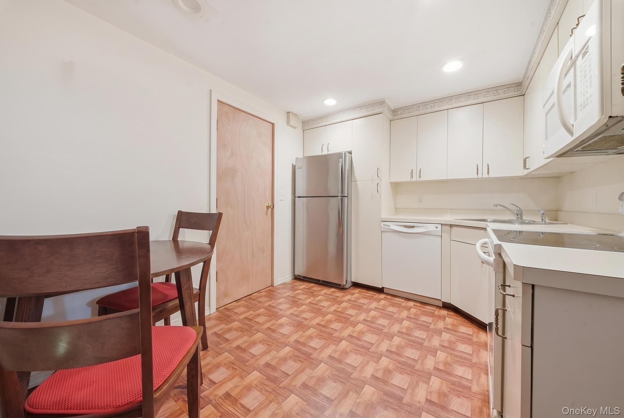 1523 Dewey Avenue thumbnail 29