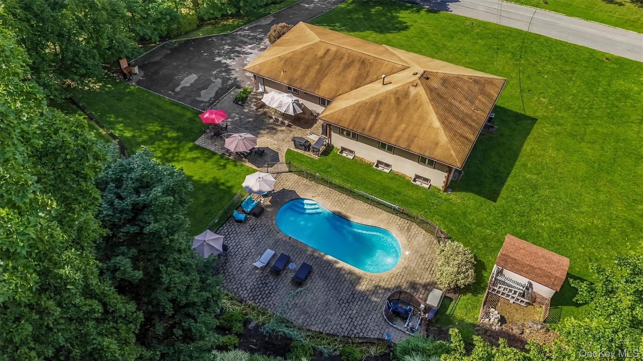 72 Eastview Drive thumbnail 45