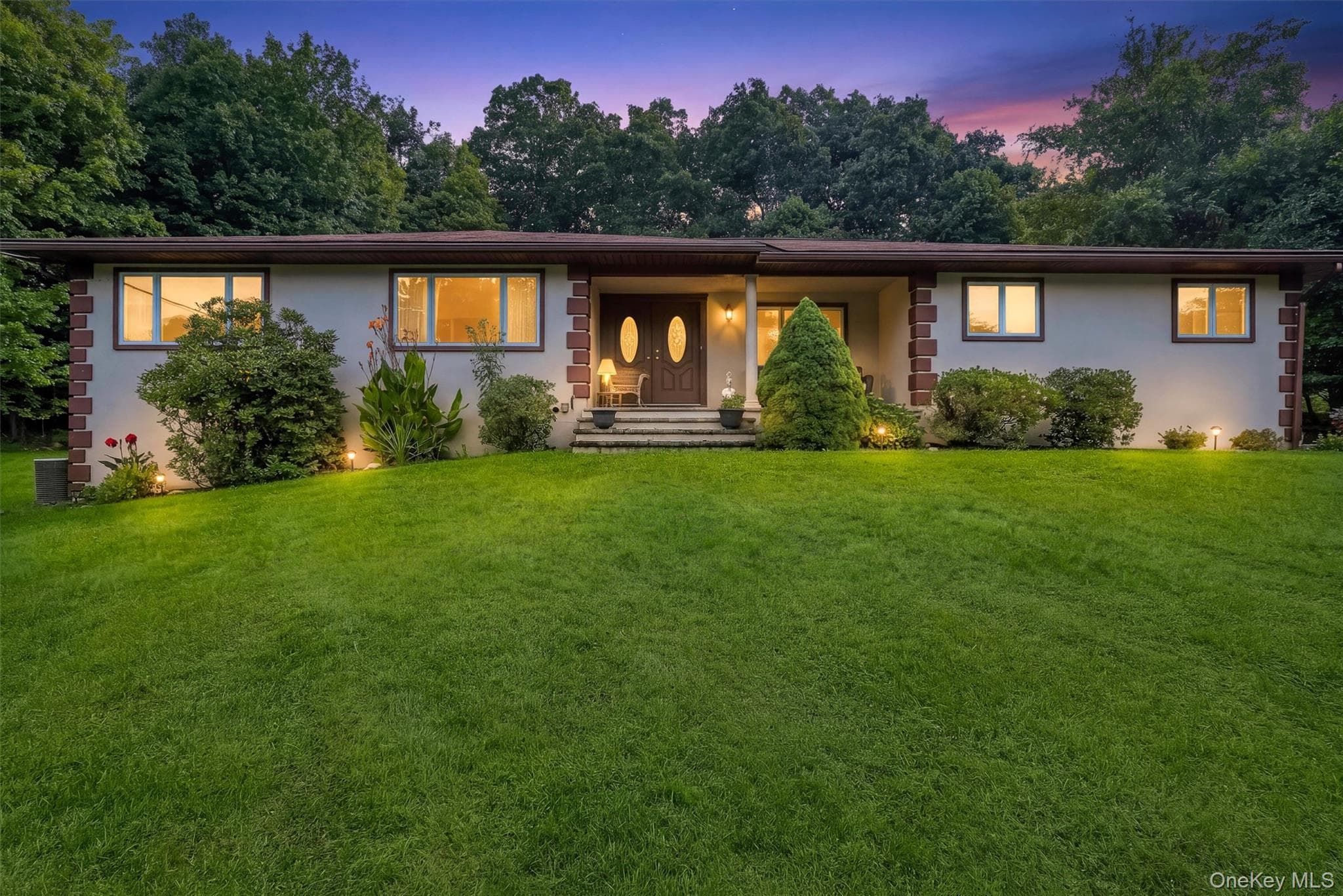 72 Eastview Drive photo 1
