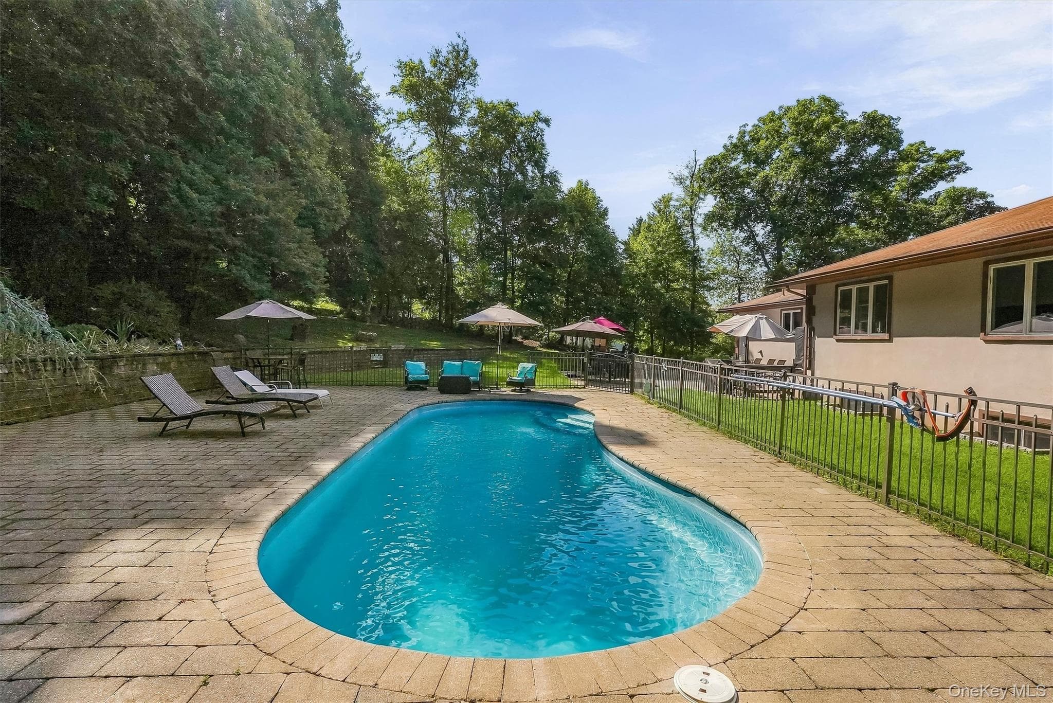 72 Eastview Drive thumbnail 41