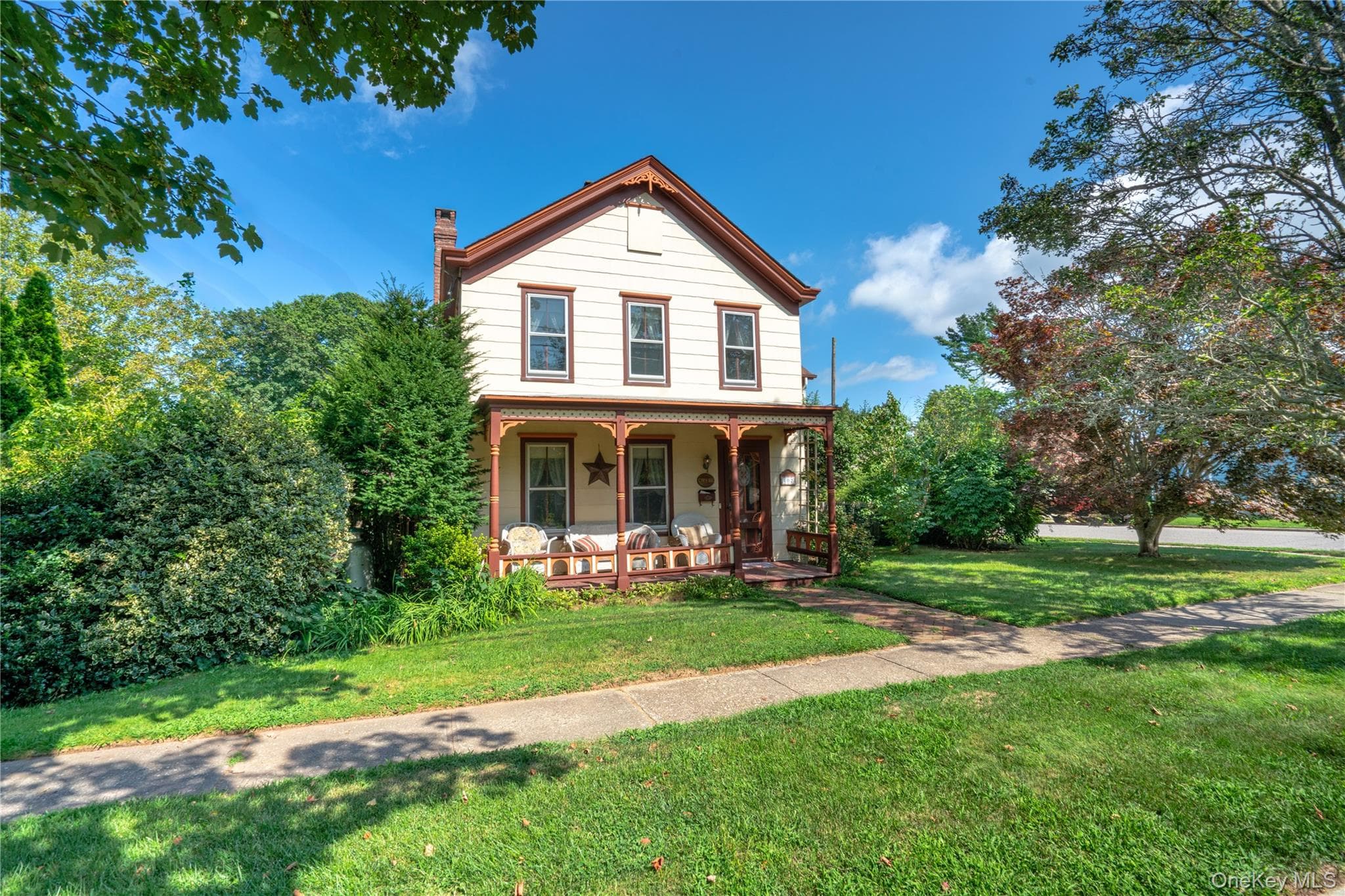 402 5th Street, Greenport