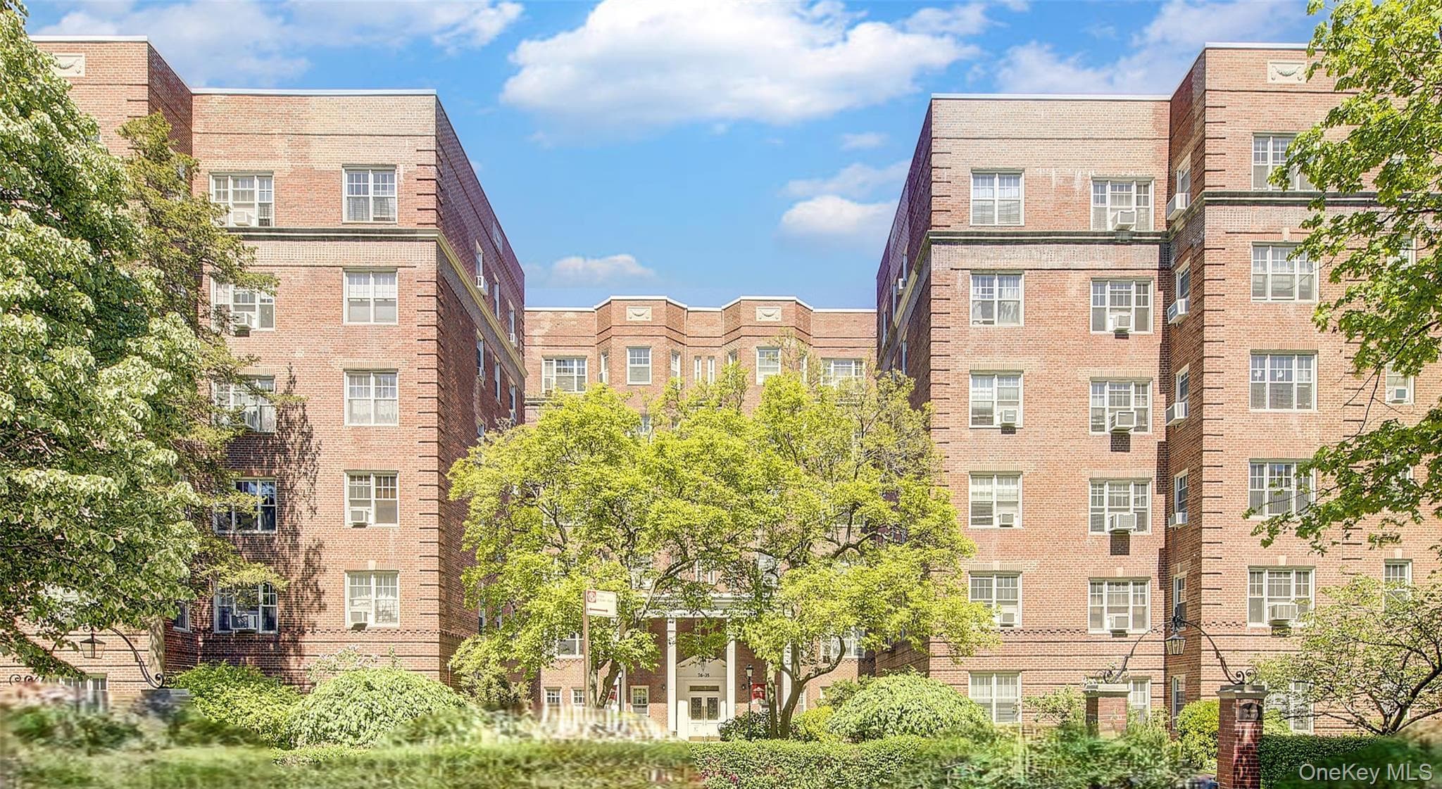 76-35 113th Street Unit: 6F, Forest Hills