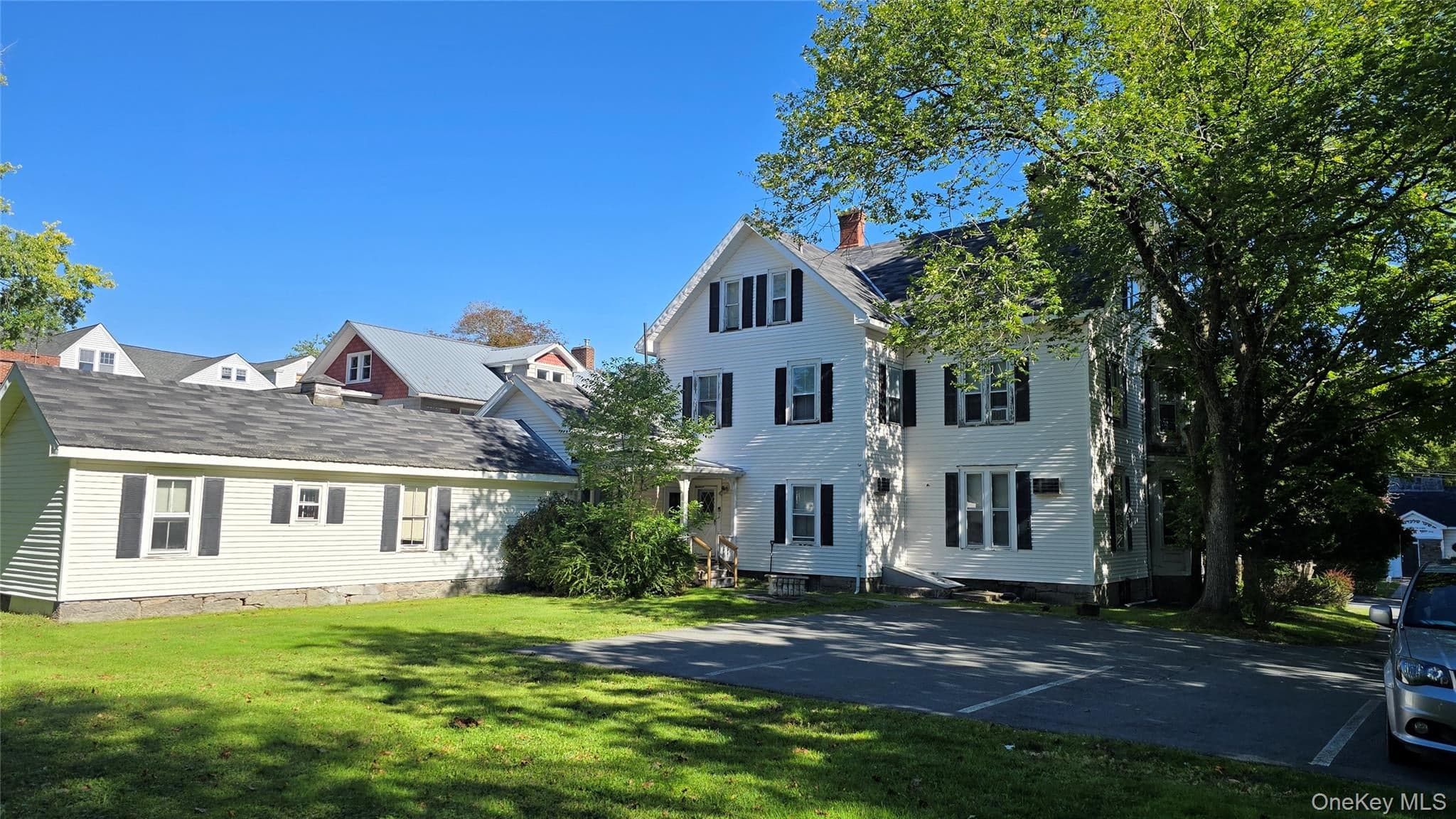 11 Hamilton Avenue thumbnail 2