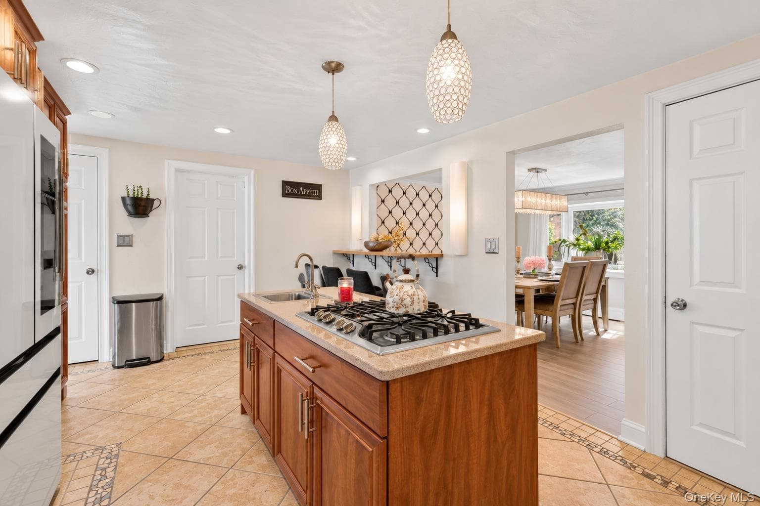 815 Expressway Drive thumbnail 16