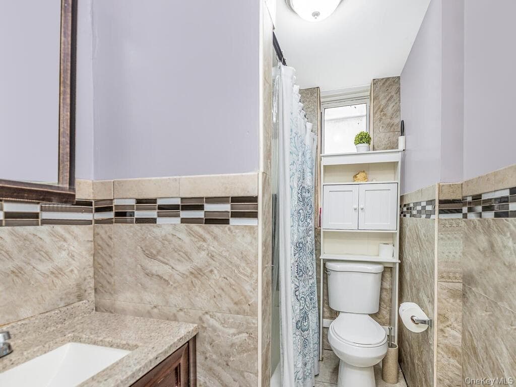 1035 Elder Avenue thumbnail 17