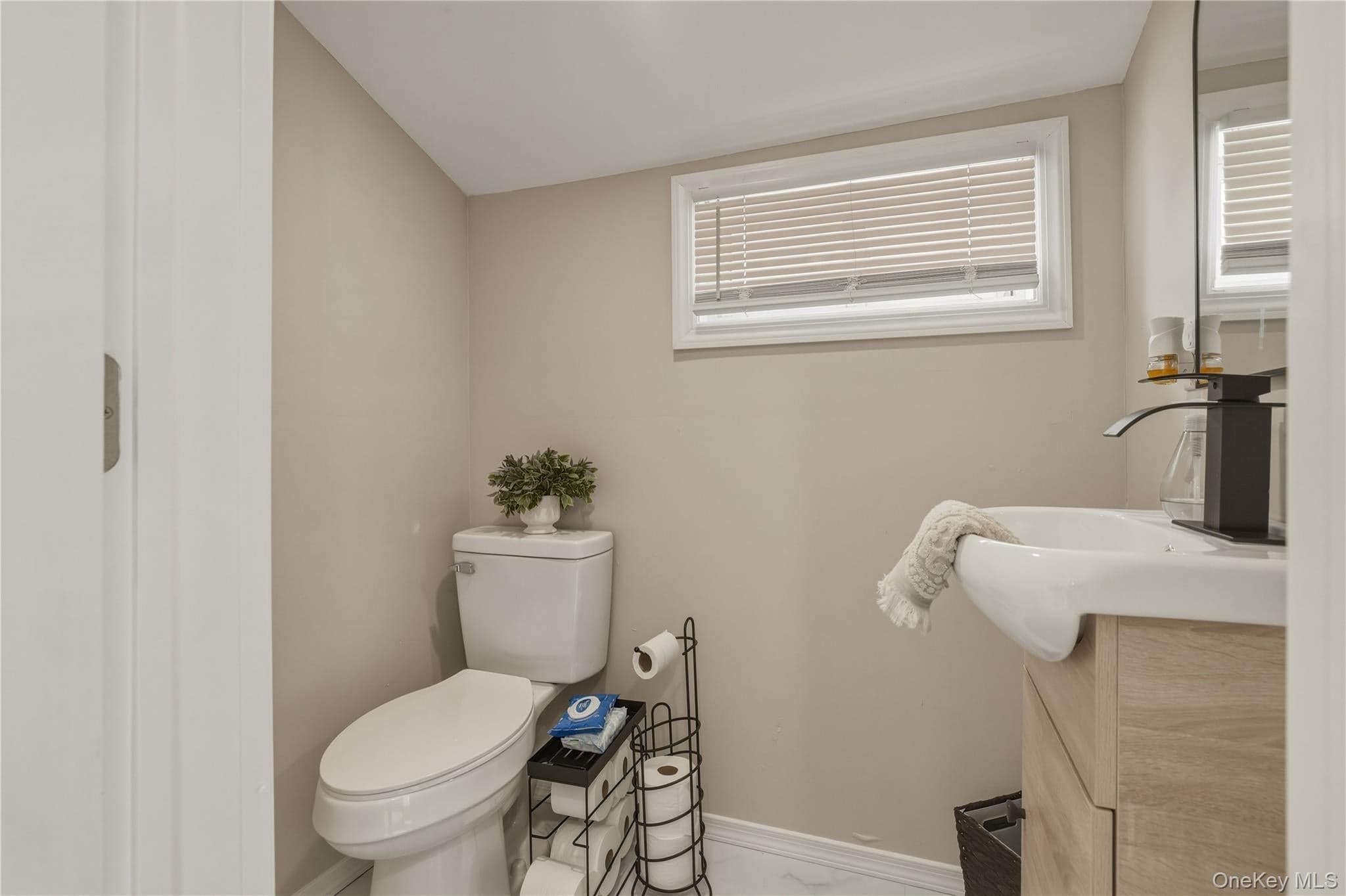 150 N Delaware Avenue thumbnail 15