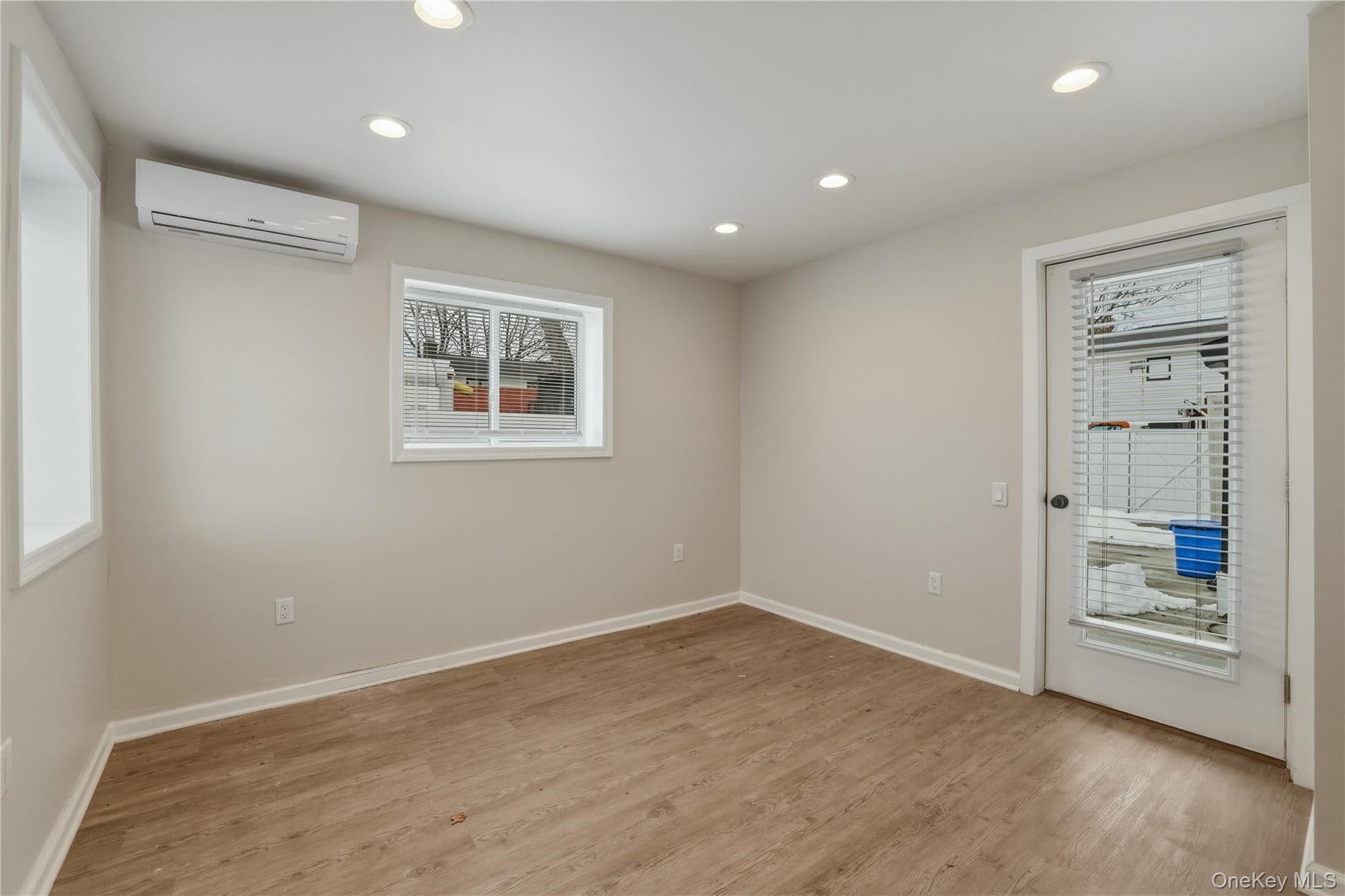 150 N Delaware Avenue thumbnail 21
