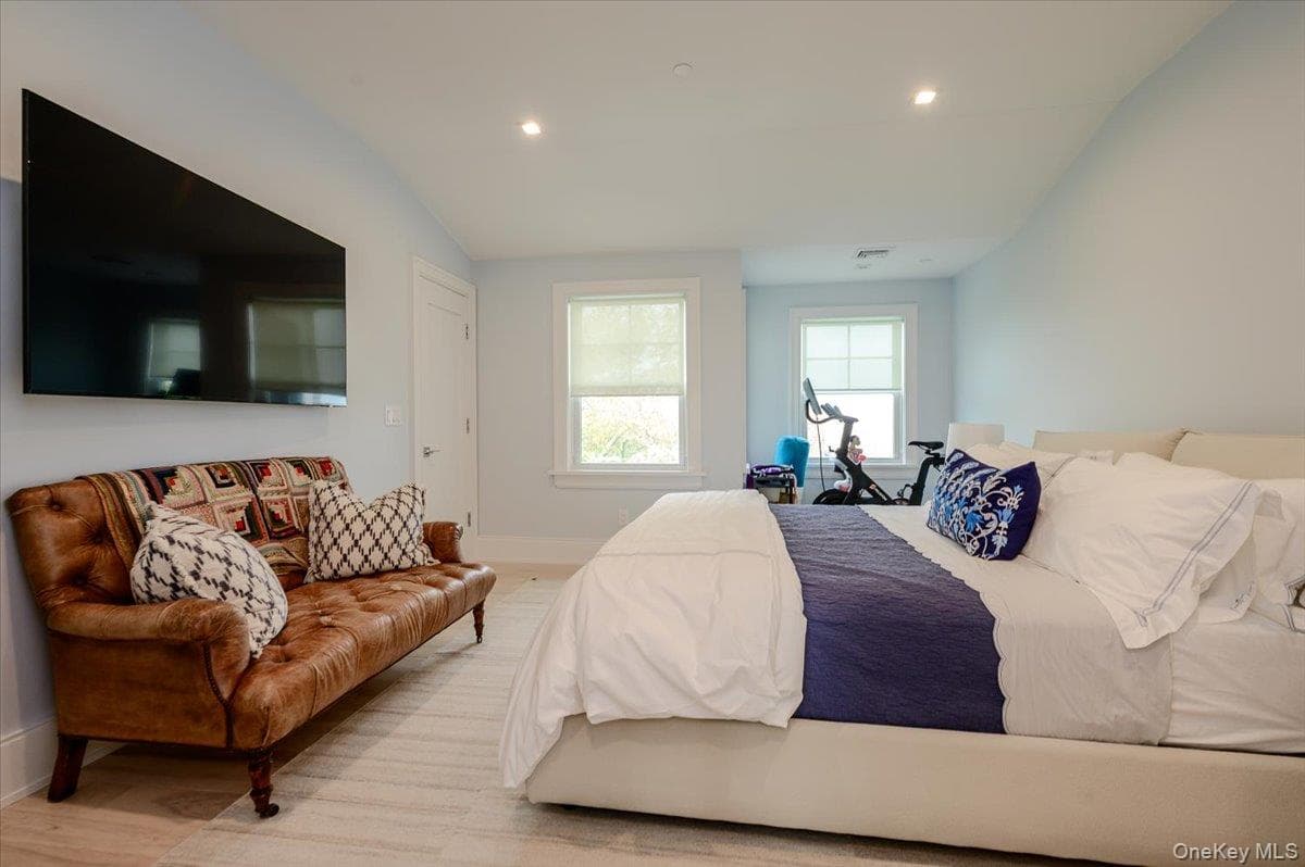 49 Tioga Avenue thumbnail 24