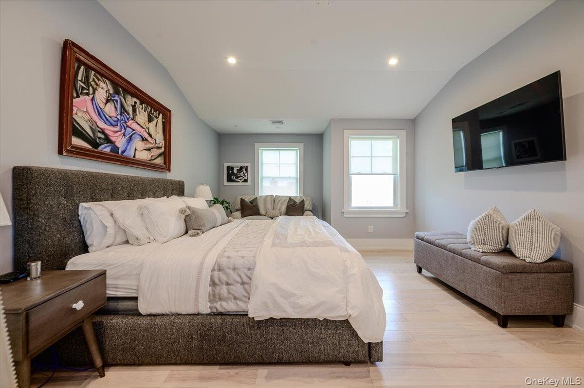 49 Tioga Avenue thumbnail 26