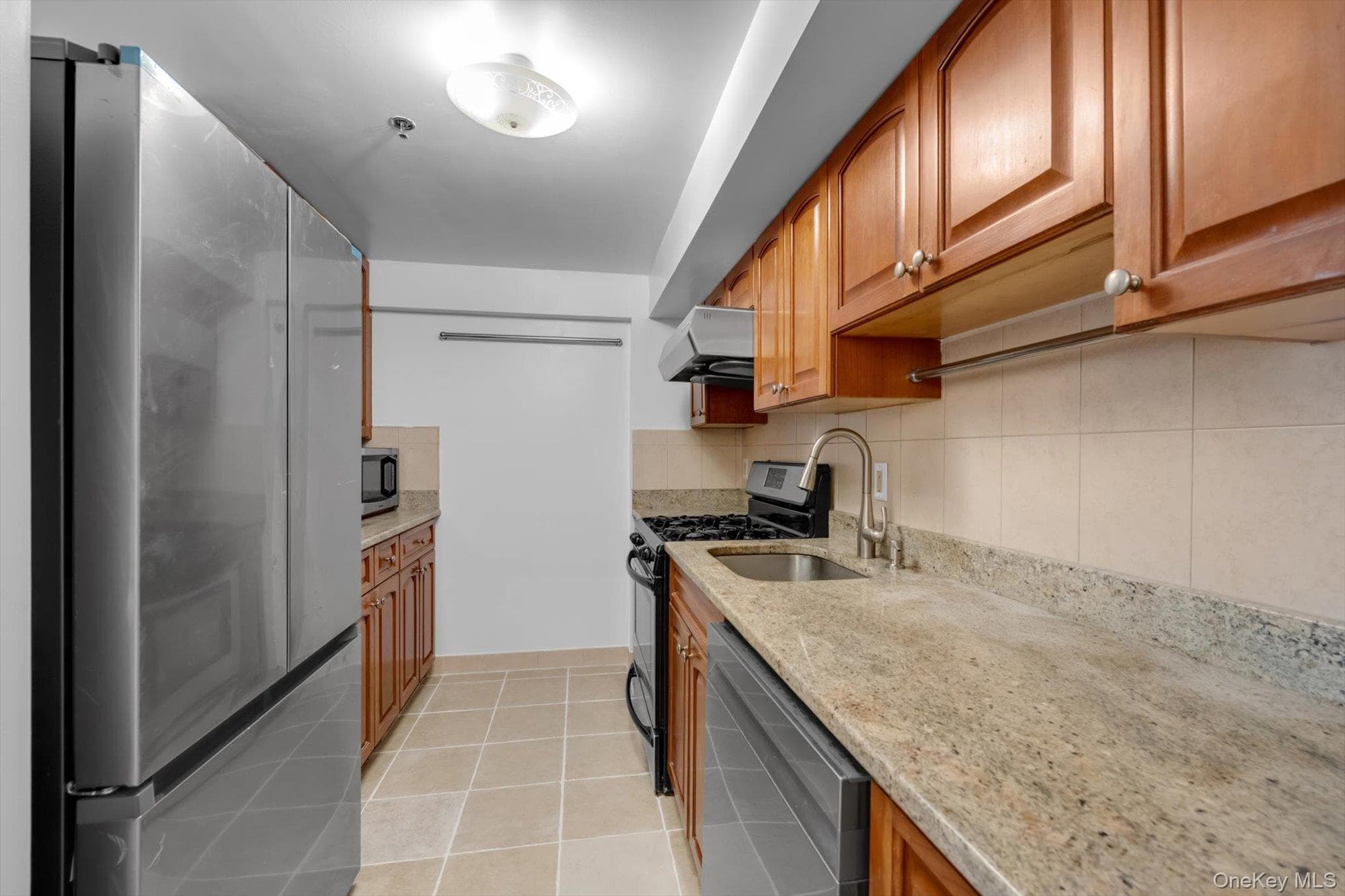 6434 Grand Central Parkway Unit: 3G thumbnail 8