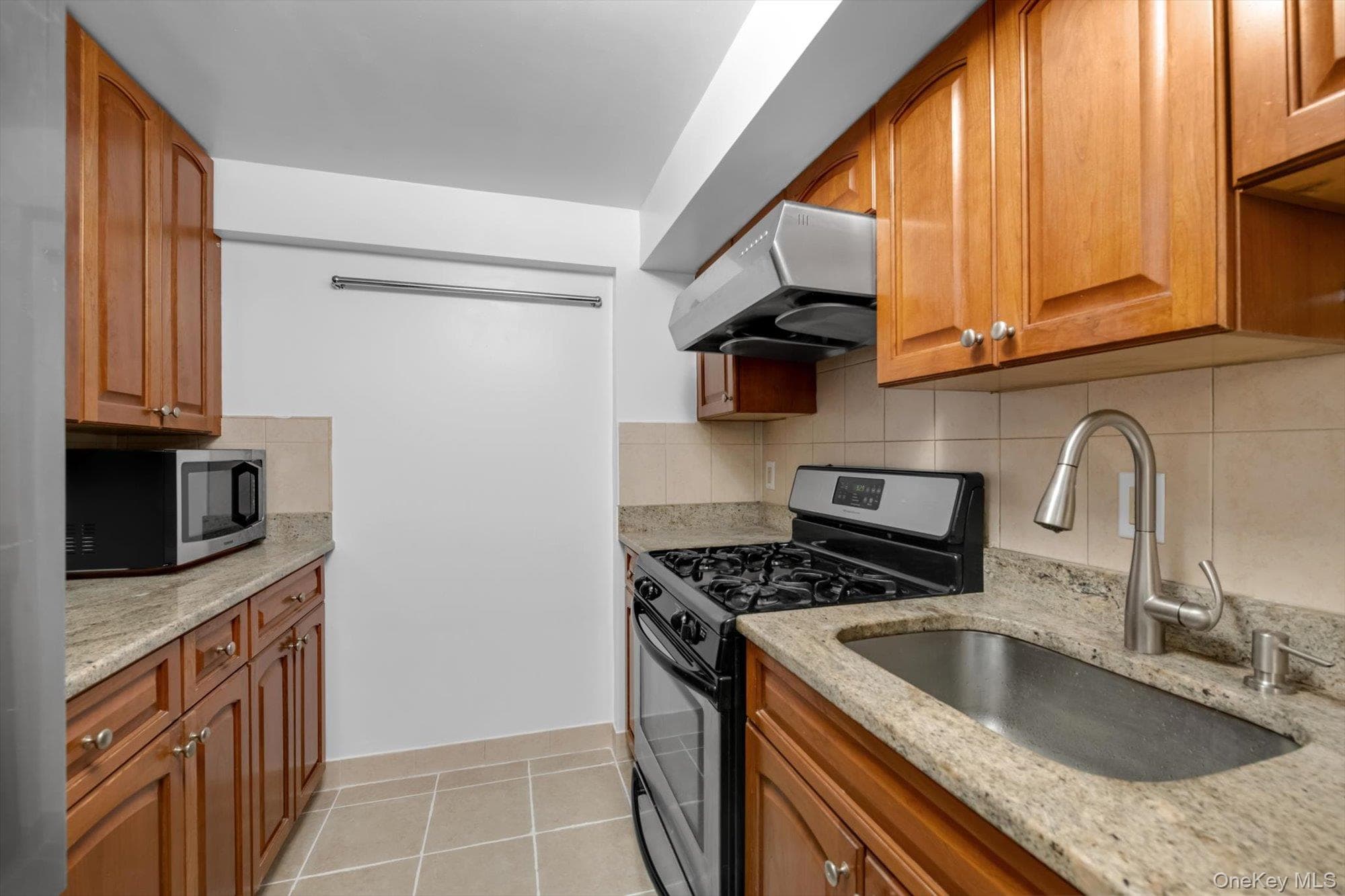 6434 Grand Central Parkway Unit: 3G thumbnail 7
