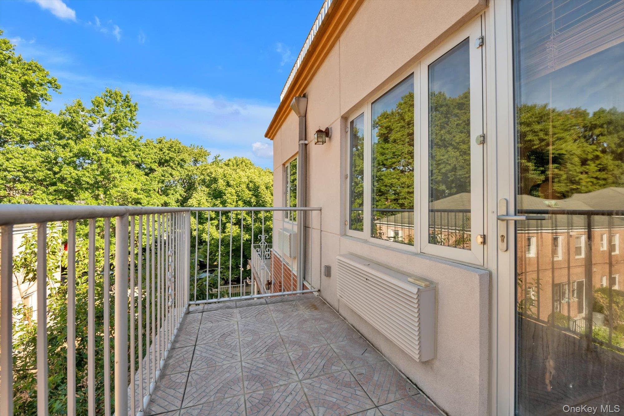 6434 Grand Central Parkway Unit: 3G thumbnail 19