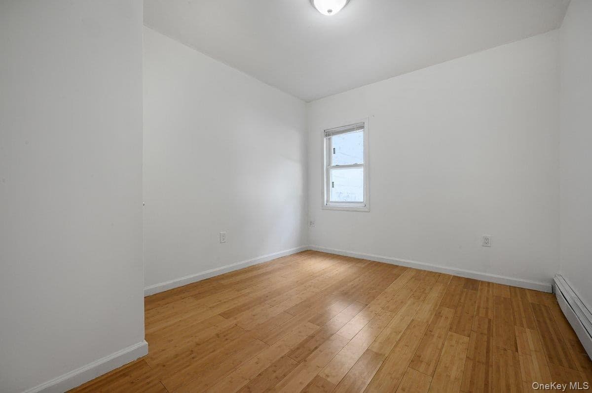 738 E 217th Street thumbnail 9