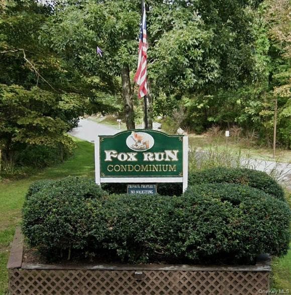 525 Fox Run Lane thumbnail 2